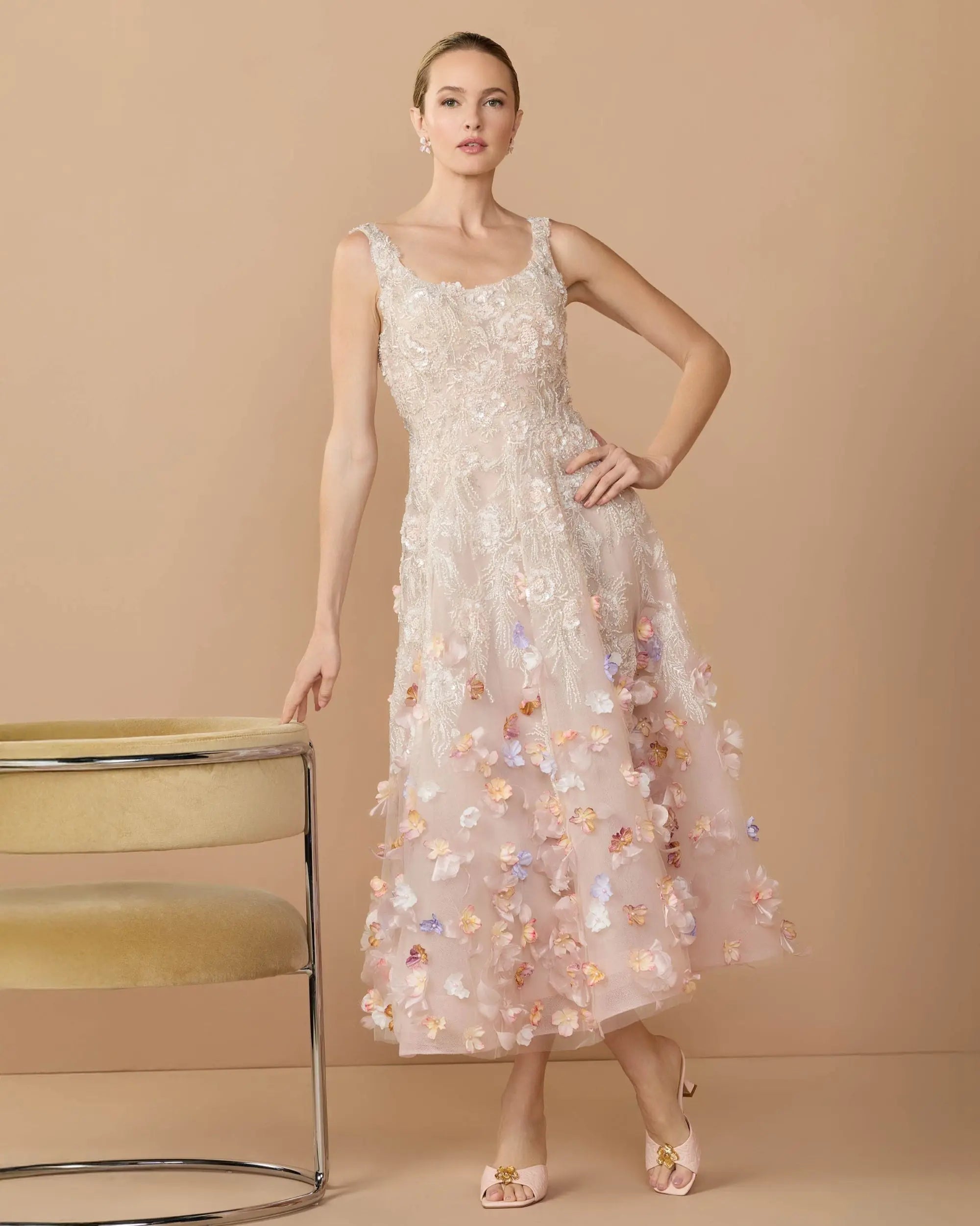 Pink Sleeveless Beaded Midi Dress With 3D Flowers-Myartka