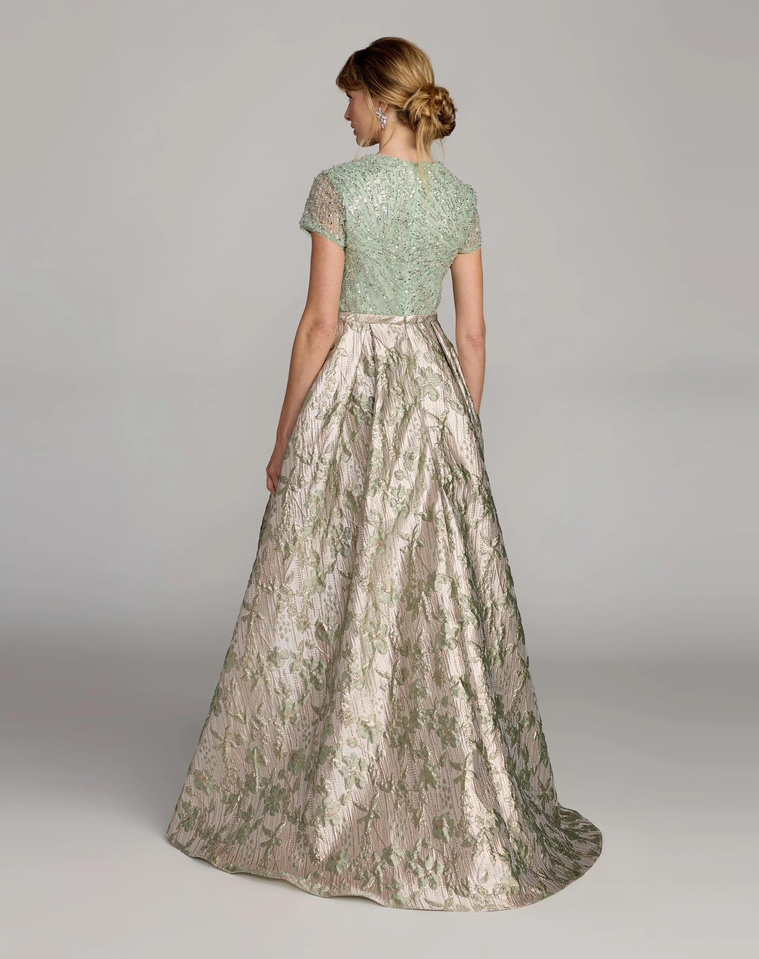 Green Sequin Embellished Floral Jacquard Ball Gown-Myartka