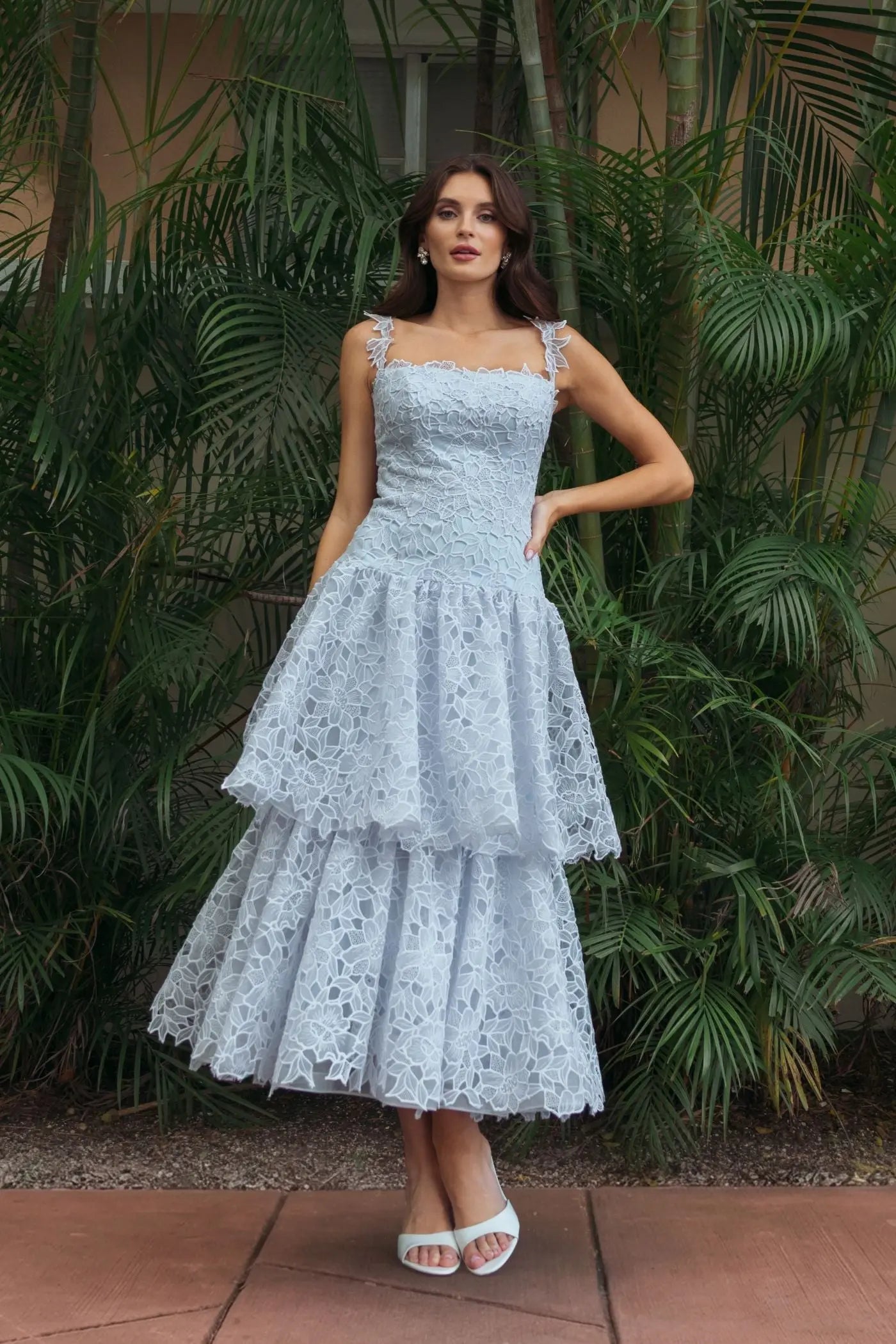 Blue Sleeveless Embroidered Lace Tiered Midi Dress-Myartka