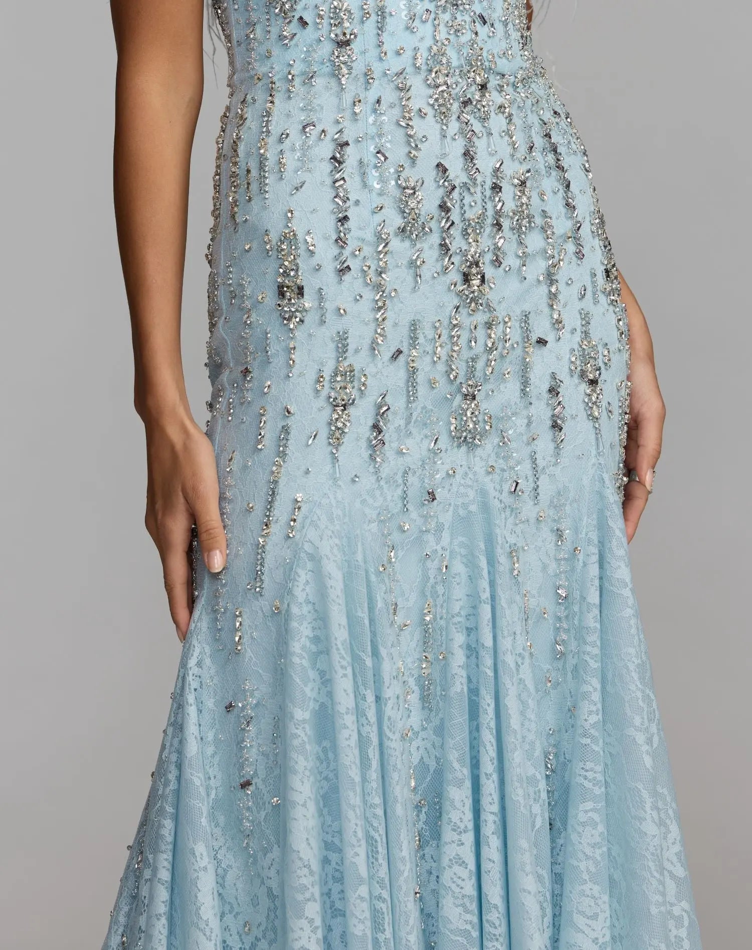 Blue Feather Embellished Strapless Mermaid Gown-Myartka