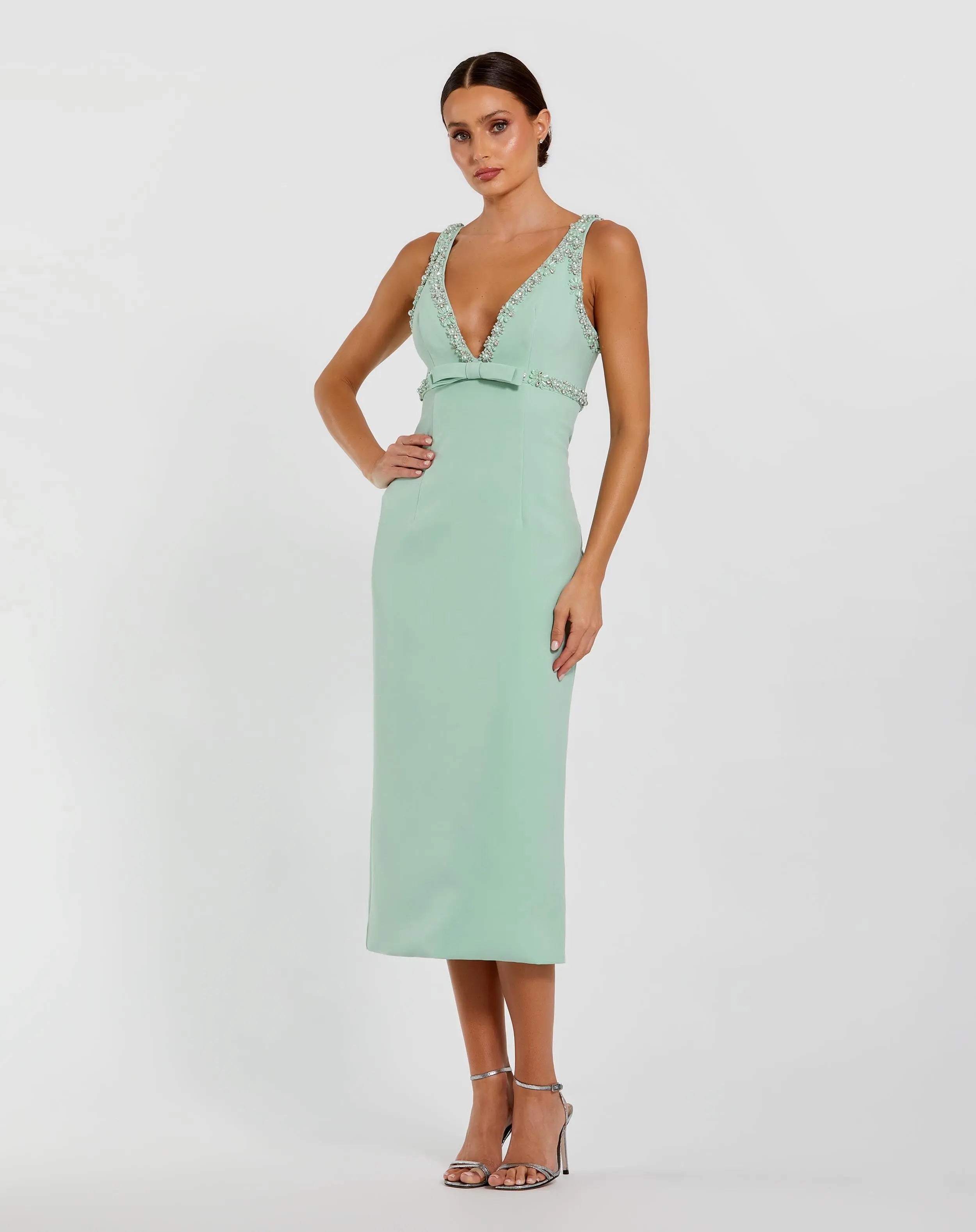 Green Crepe Fitted Midi Dress With Bow And Beaded Trim-Myartka