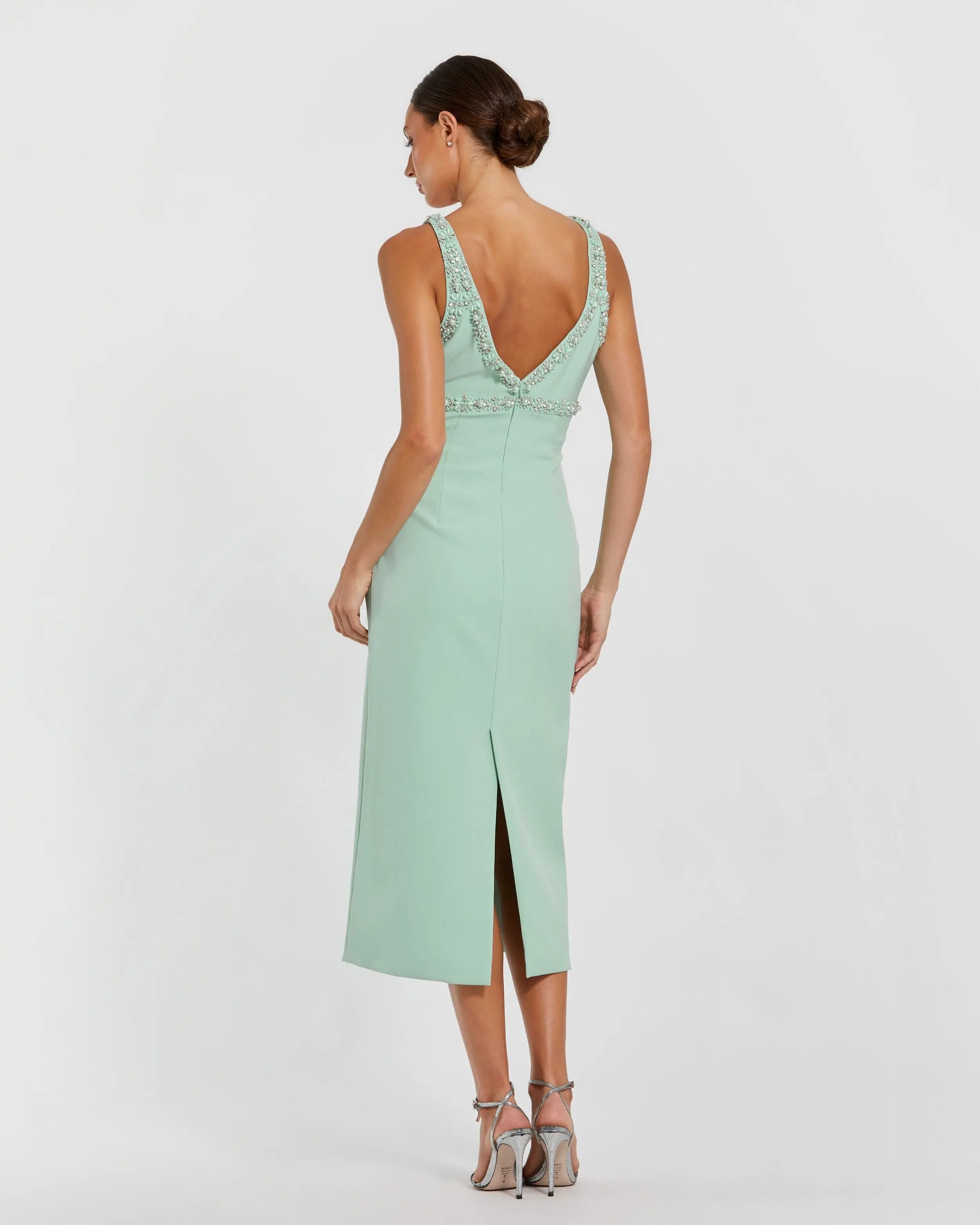 Green Crepe Fitted Midi Dress With Bow And Beaded Trim-Myartka
