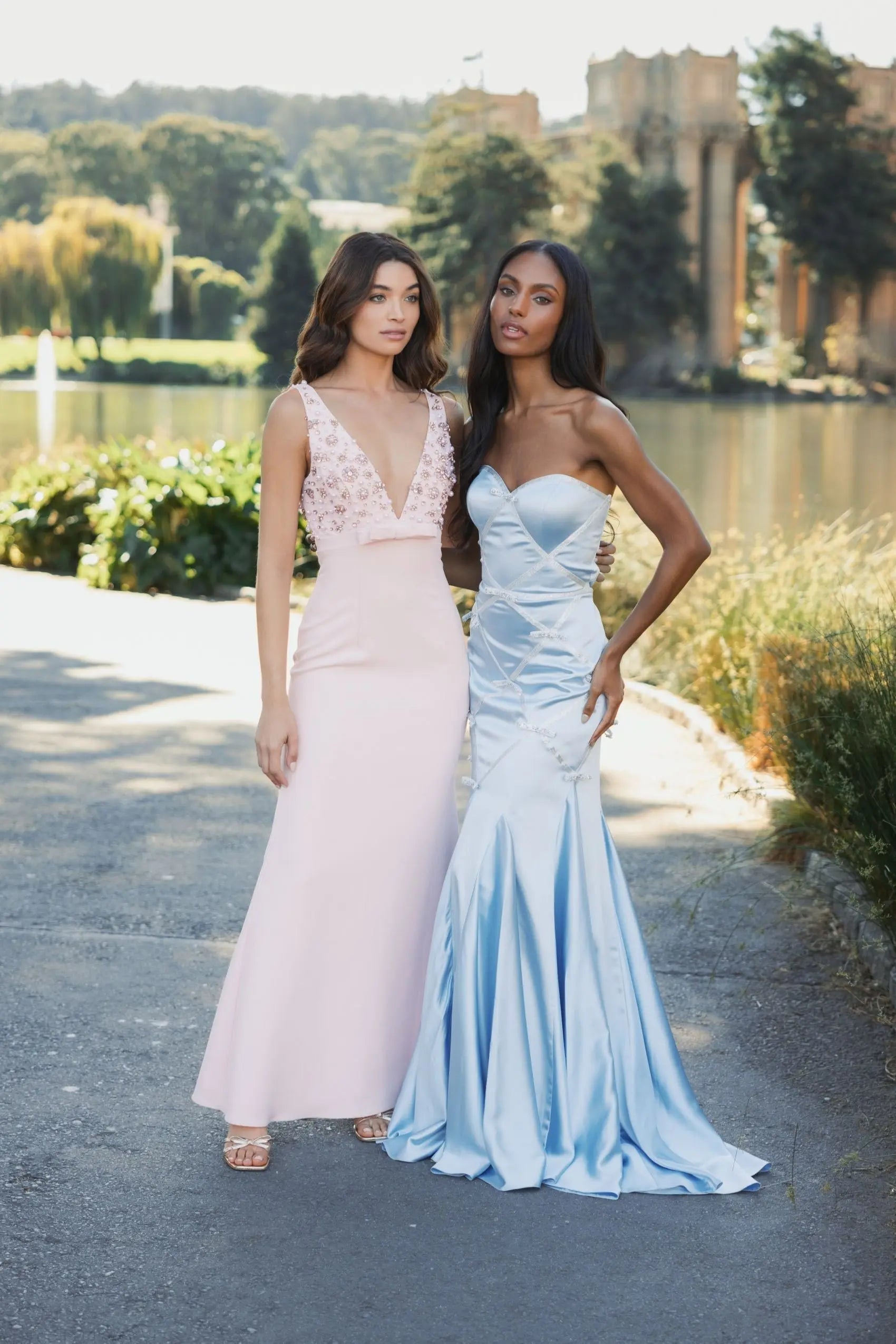 Blue Strapless Satin Trumpet Gown With Bow Details-Myartka