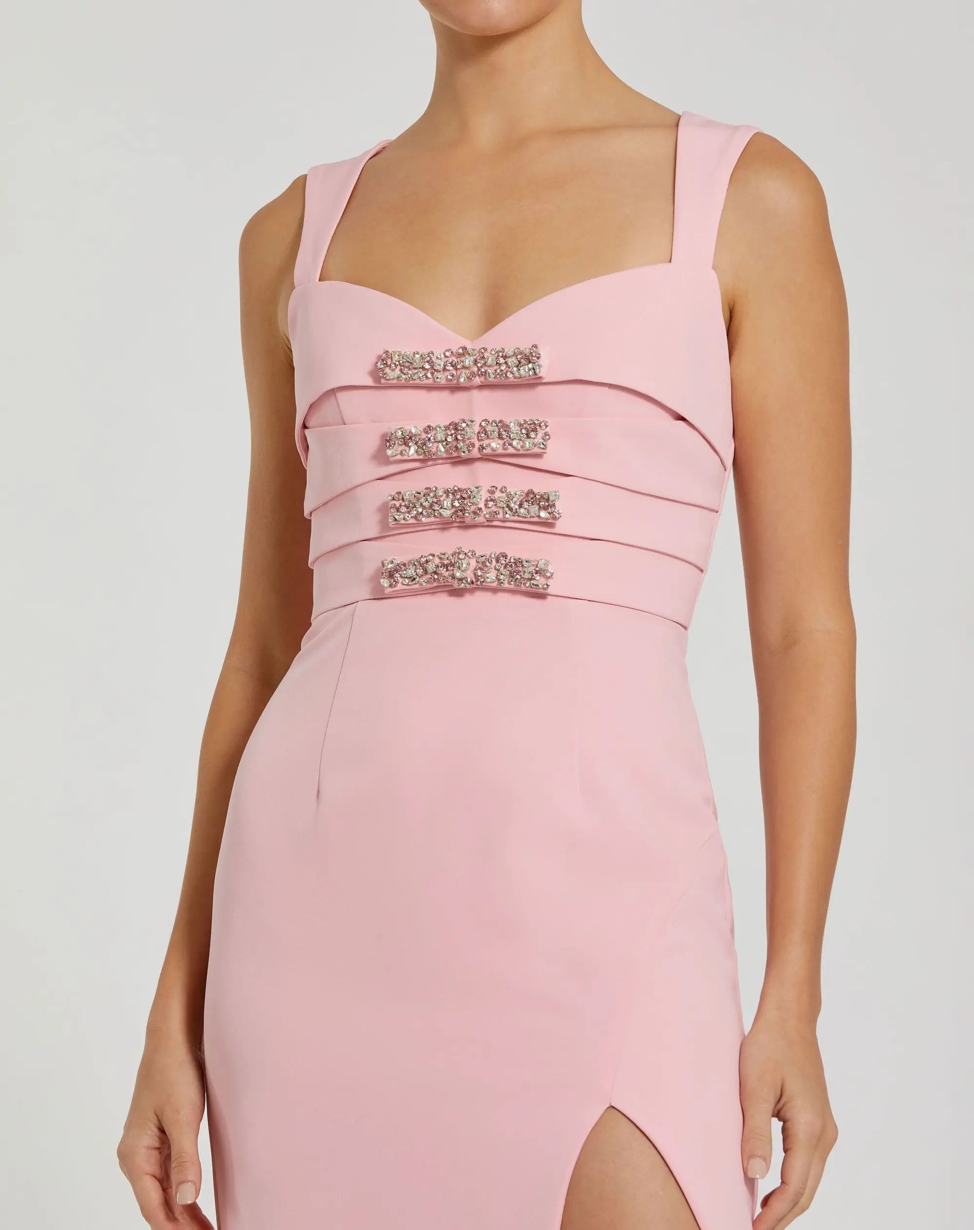 Pink Sleeveless Crepe Gown With Embellished Bows-Myartka