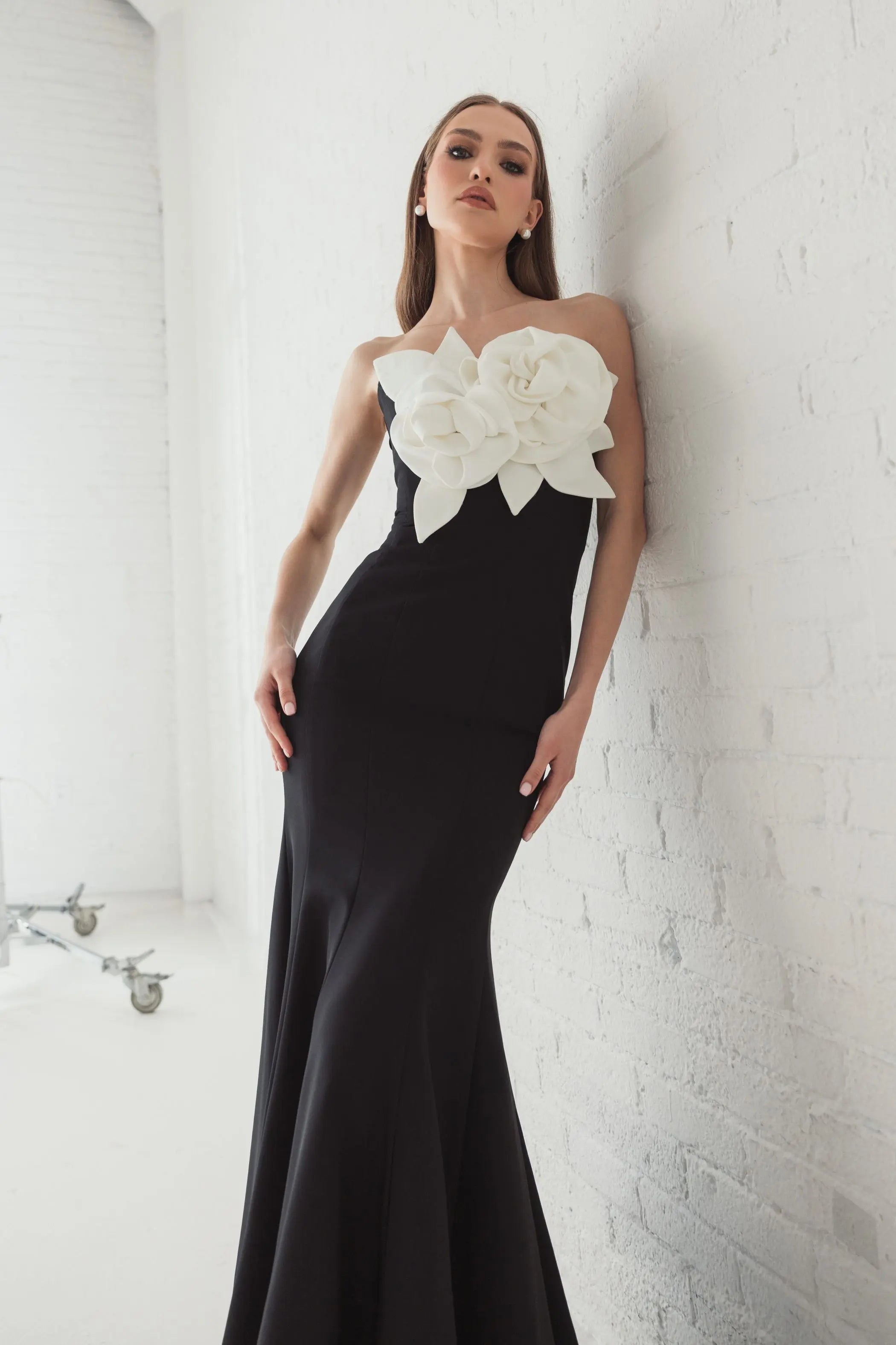 Black Strapless Crepe Mermaid Gown With 3D Flowers-Myartka
