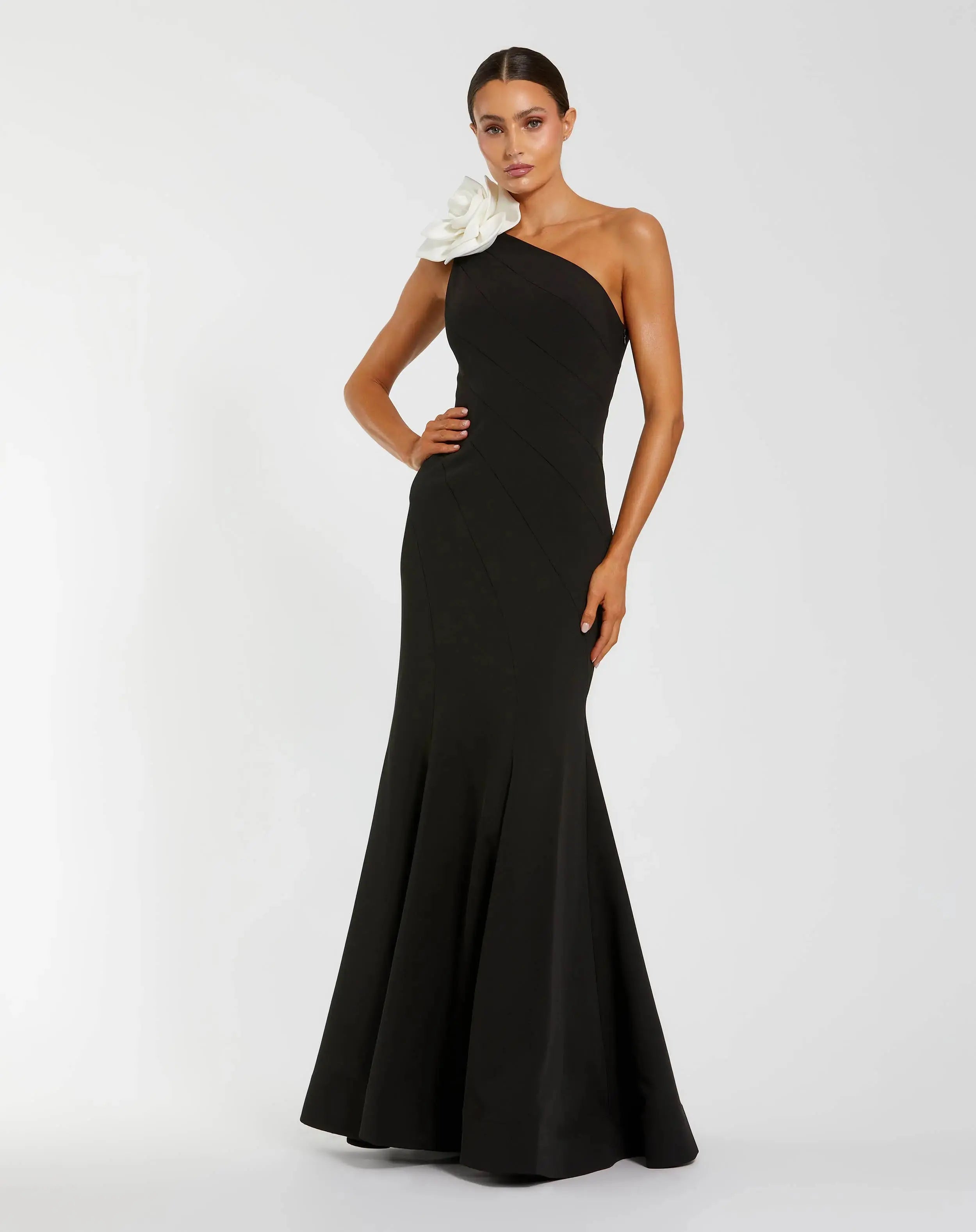 Black One Shoulder Mermaid Gown With 3D Flower-Myartka