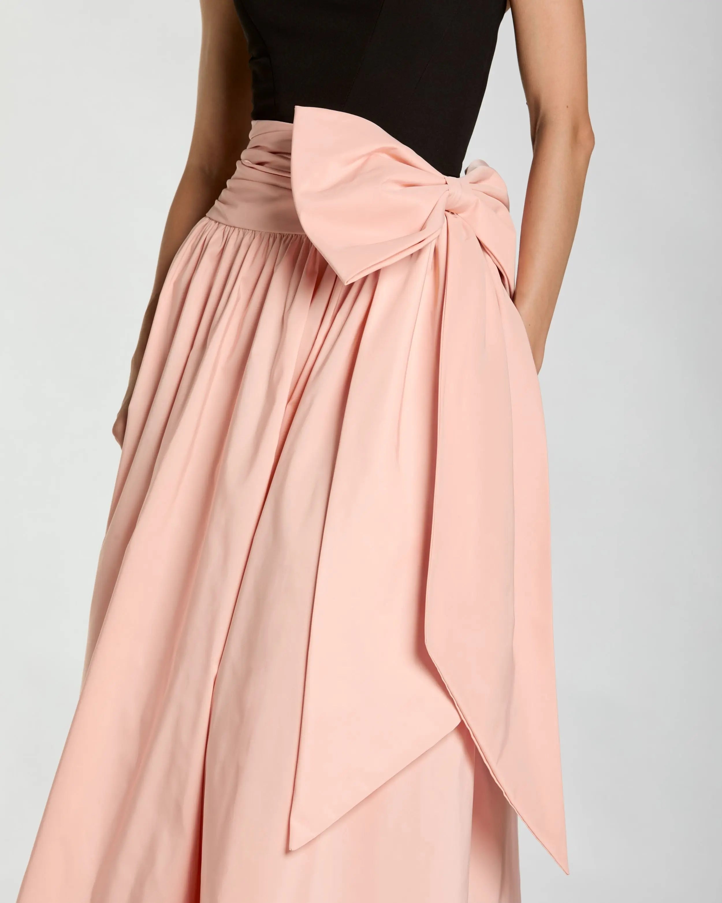 Black Pink Strapless Gown With Oversized Bow-Myartka