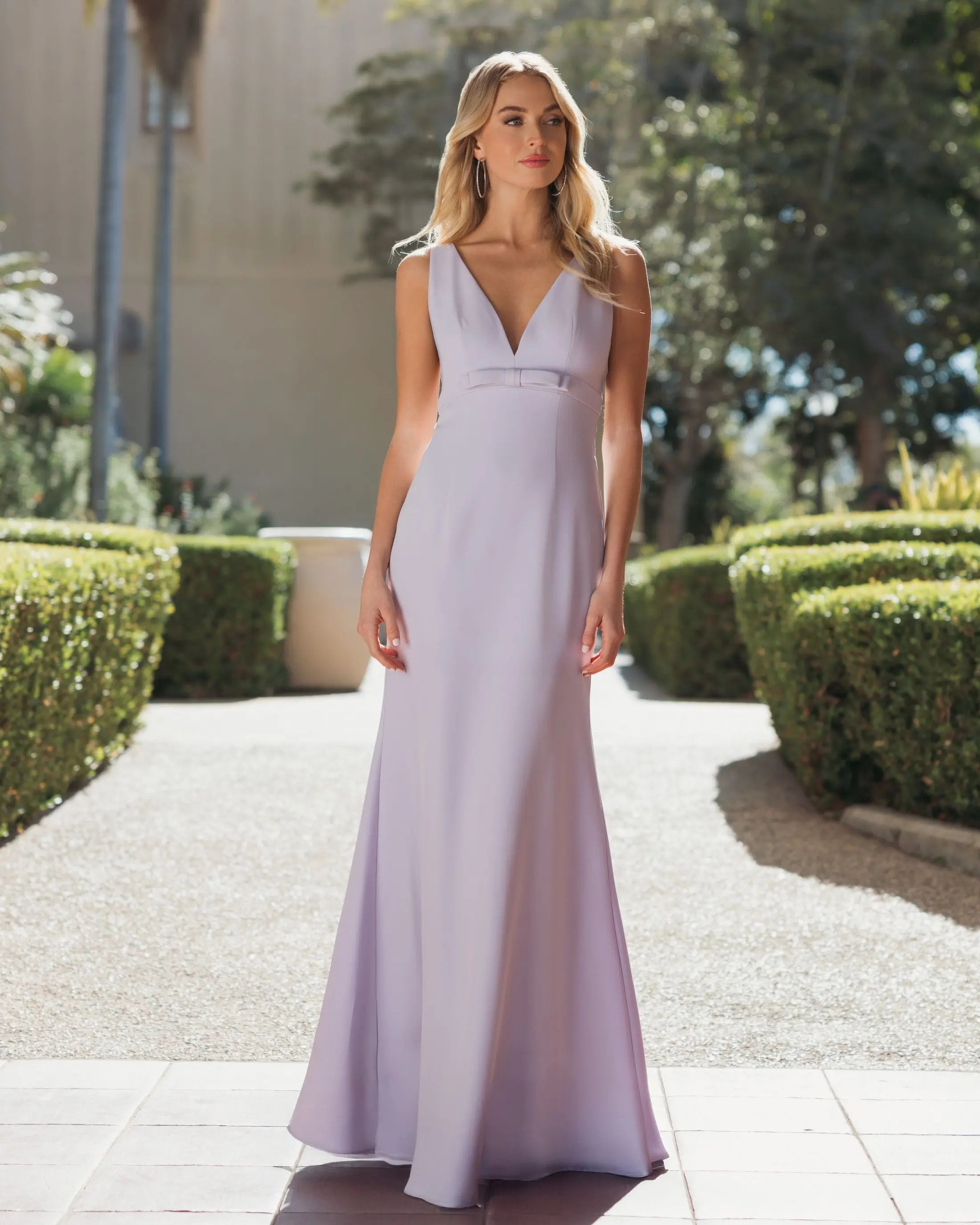 Purple Sleeveless V Neck Mermaid Gown With Bow-Myartka