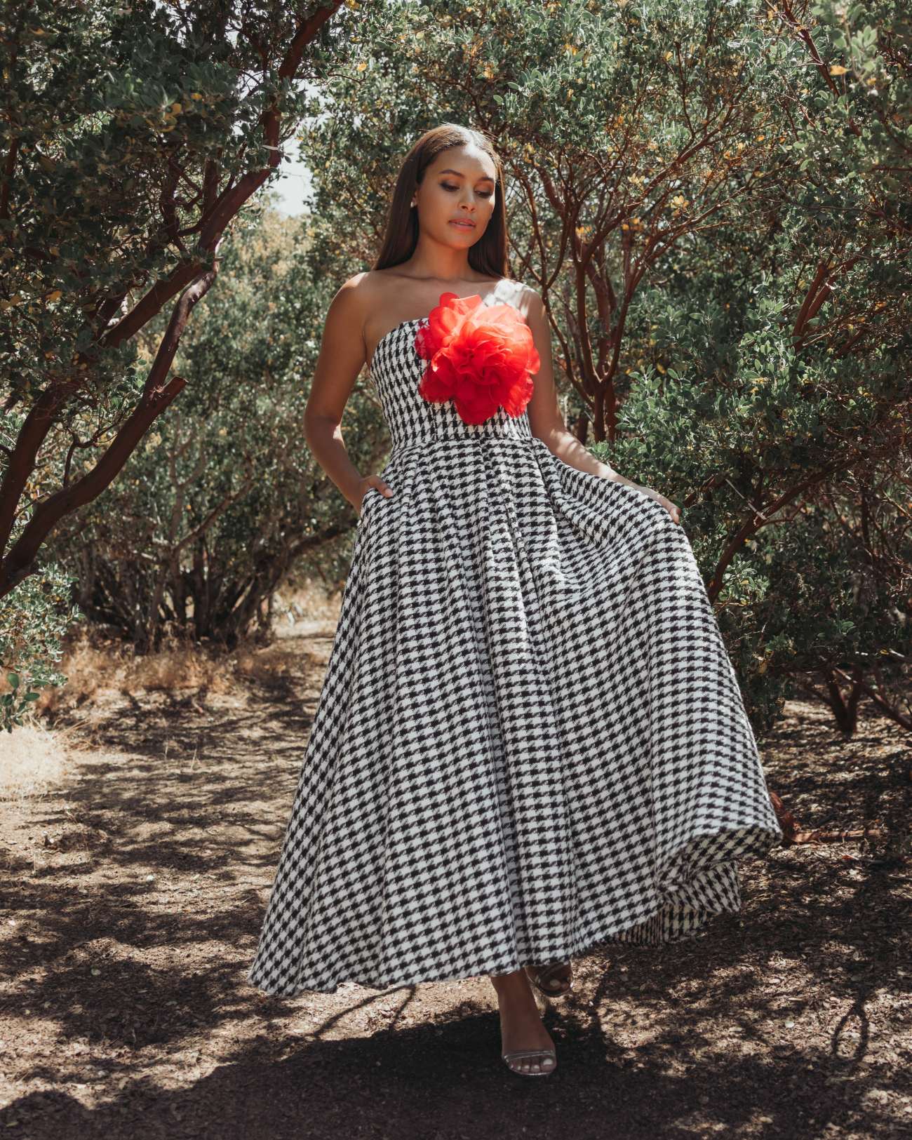 Black and White Strapless Boucle A Line Midi Dress With 3D Flower-Myartka