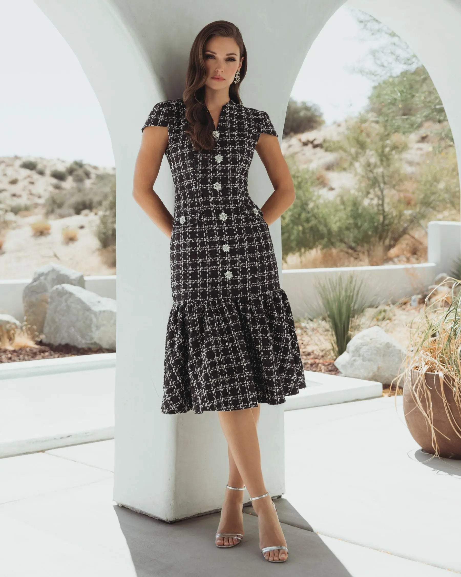 Black Cap Sleeve Boucle A Line Midi Dress-Myartka