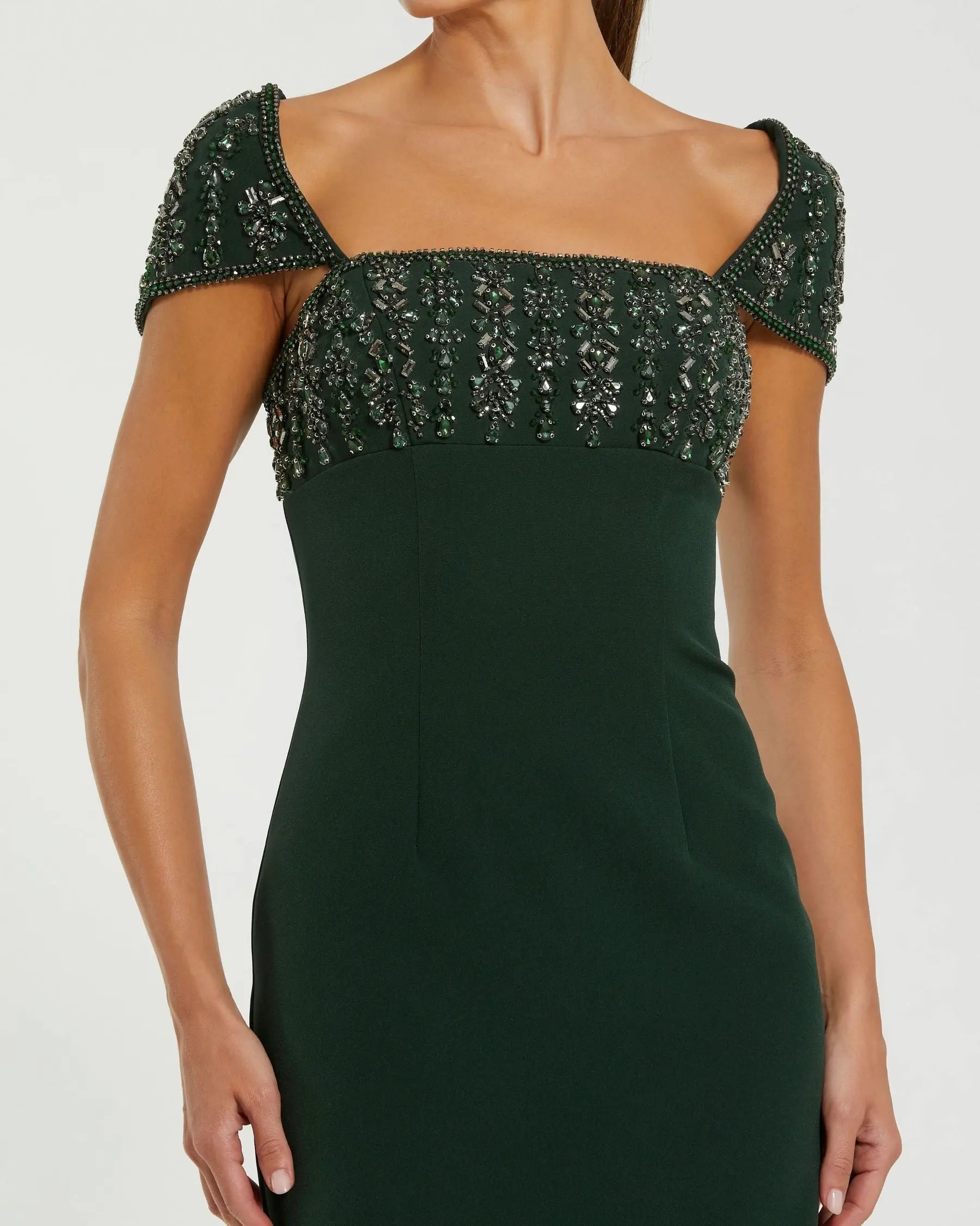Green Embellished Cap Sleeve Crepe Midi Dress-Myartka