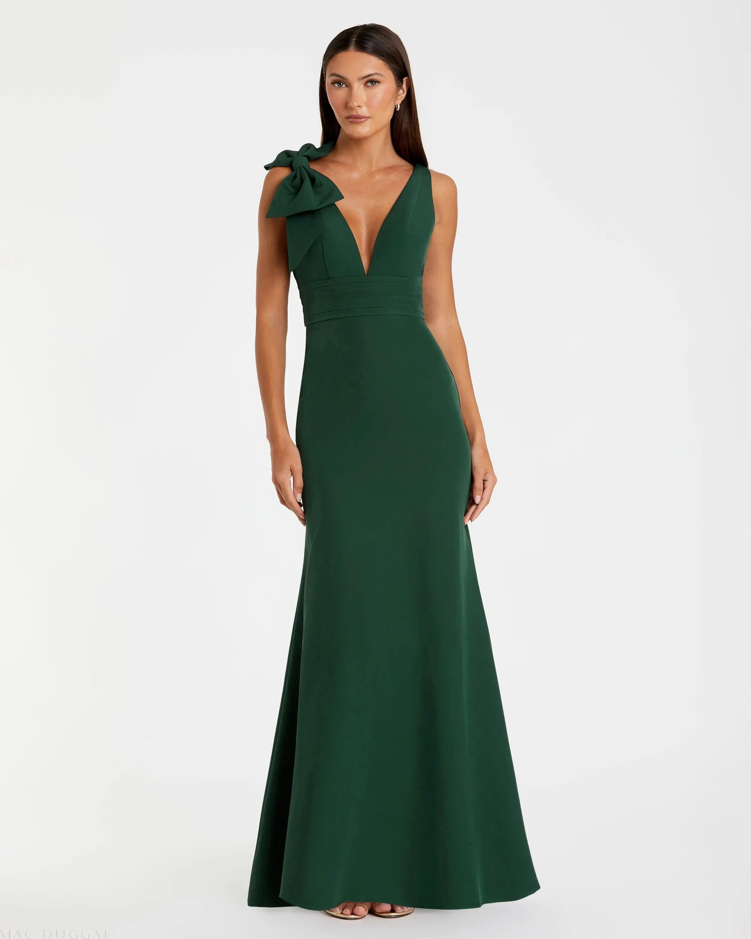 Green Sleeveless V Neck Bow Detail Mermaid Gown-Myartka