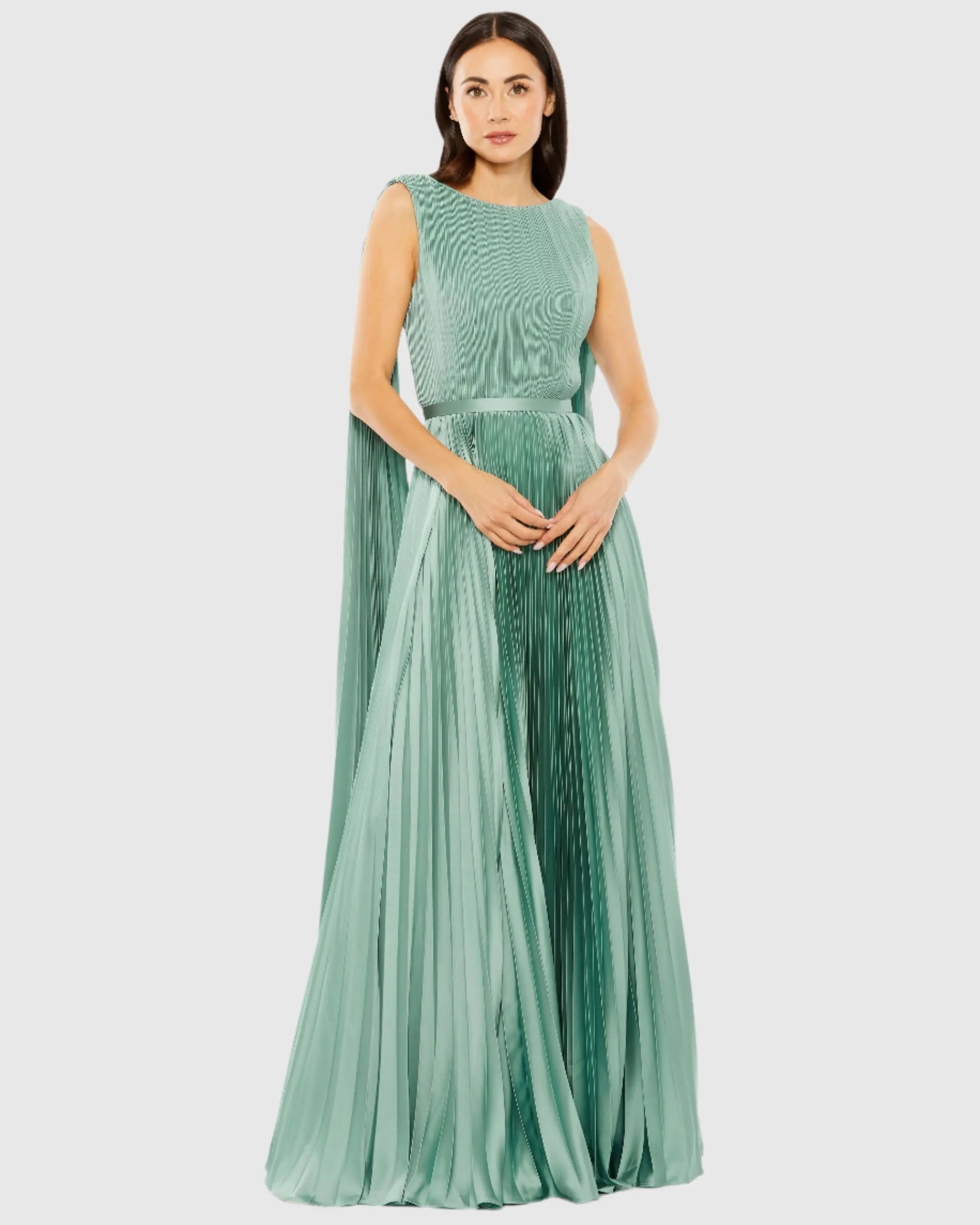Green Sleeveless High Neck Cape Back Heat Pleated Gown-Myartka