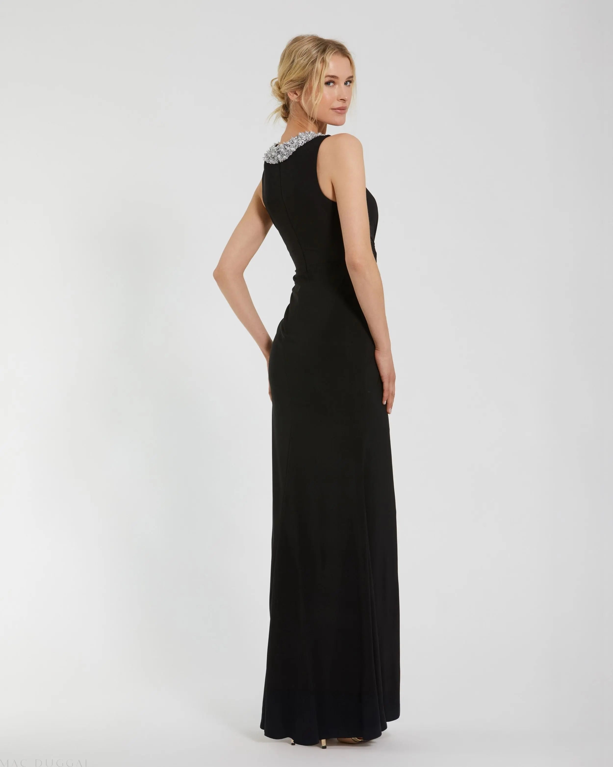 Black Jersey Sleeveless Beaded Neck Gown With Twist-Myartka