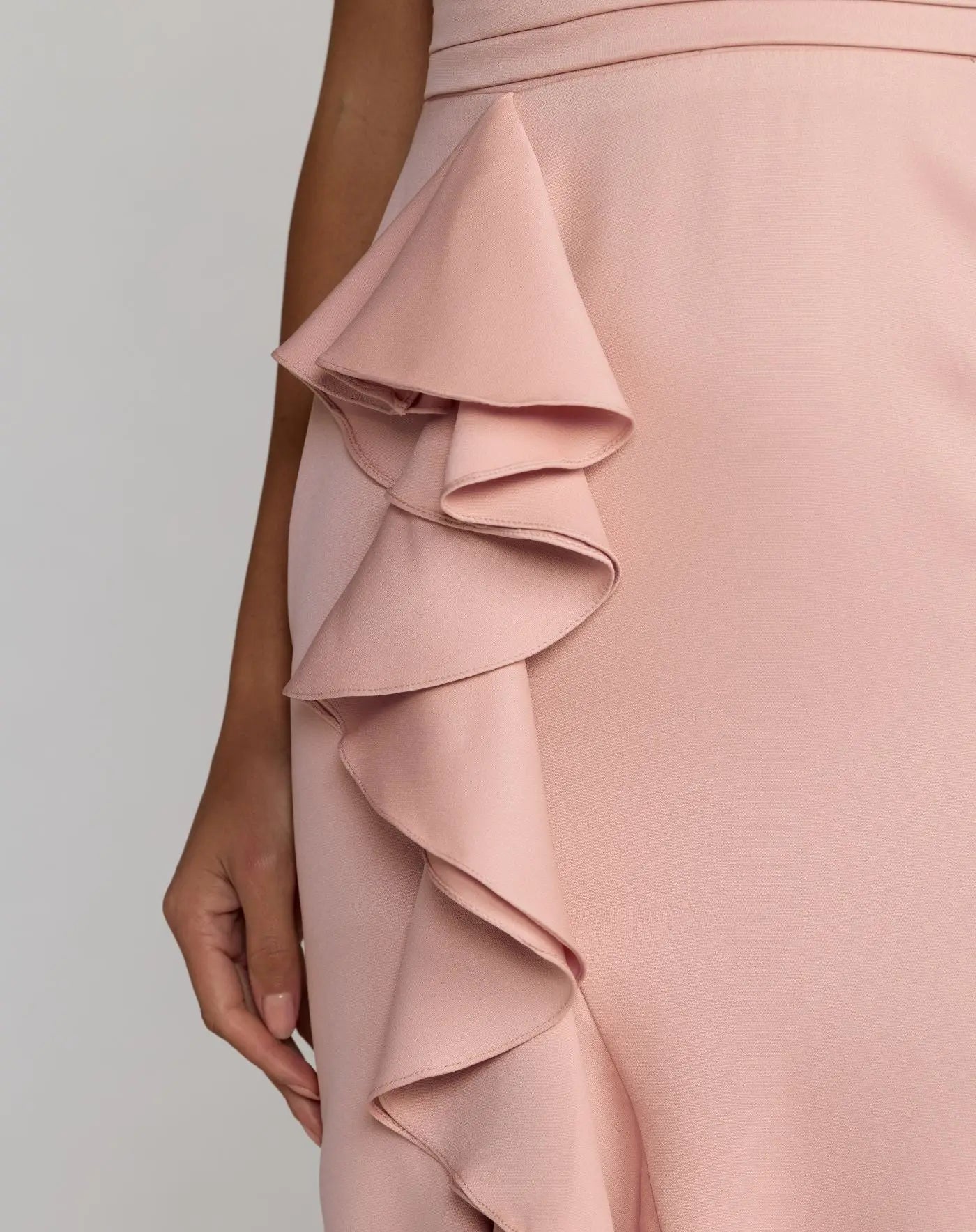 Pink Sleeveless Ruffled V-Neck Gown With Bow-Myartka