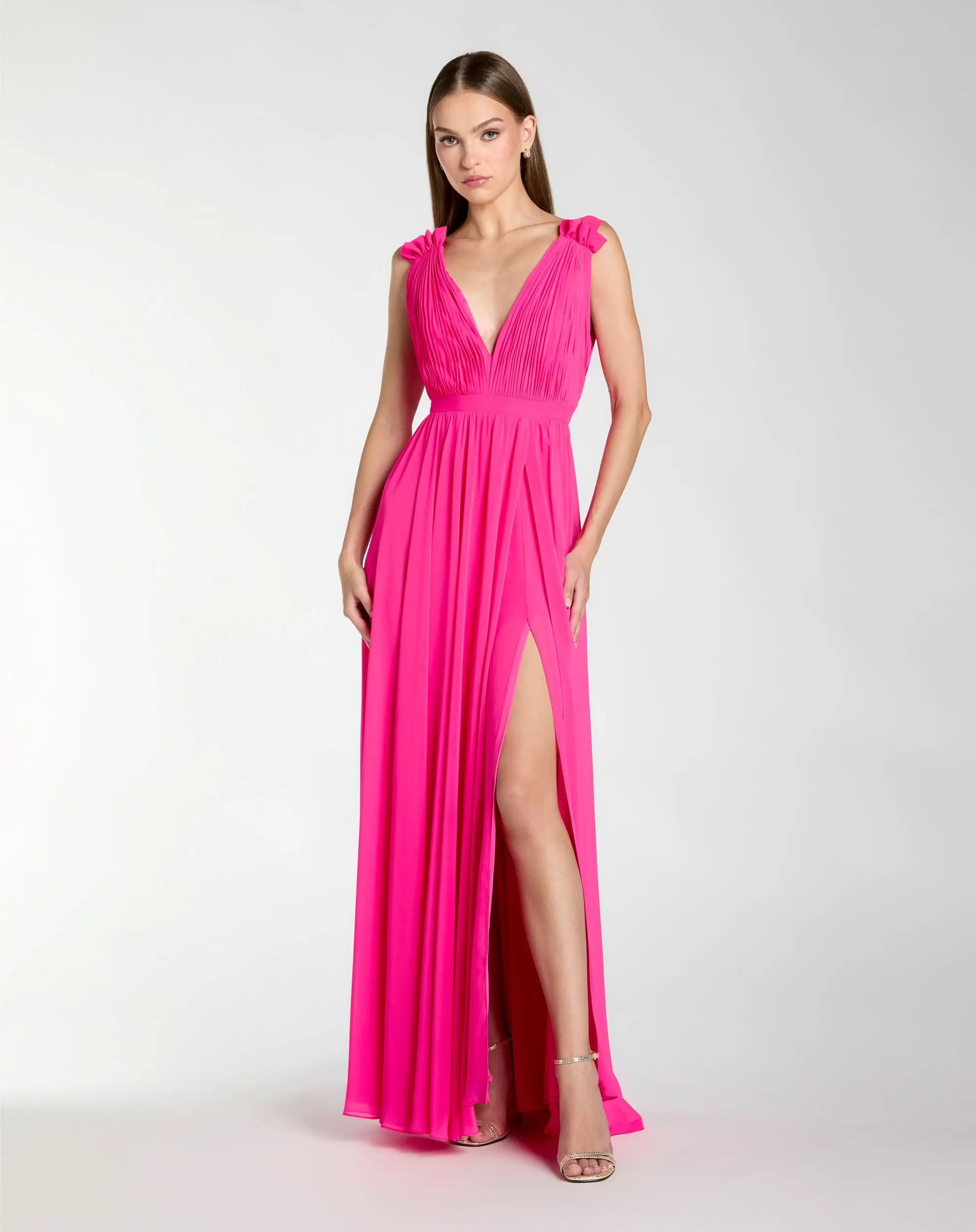 Pink Sleeveless Pleated Chiffon V-Neck Gown-Myartka