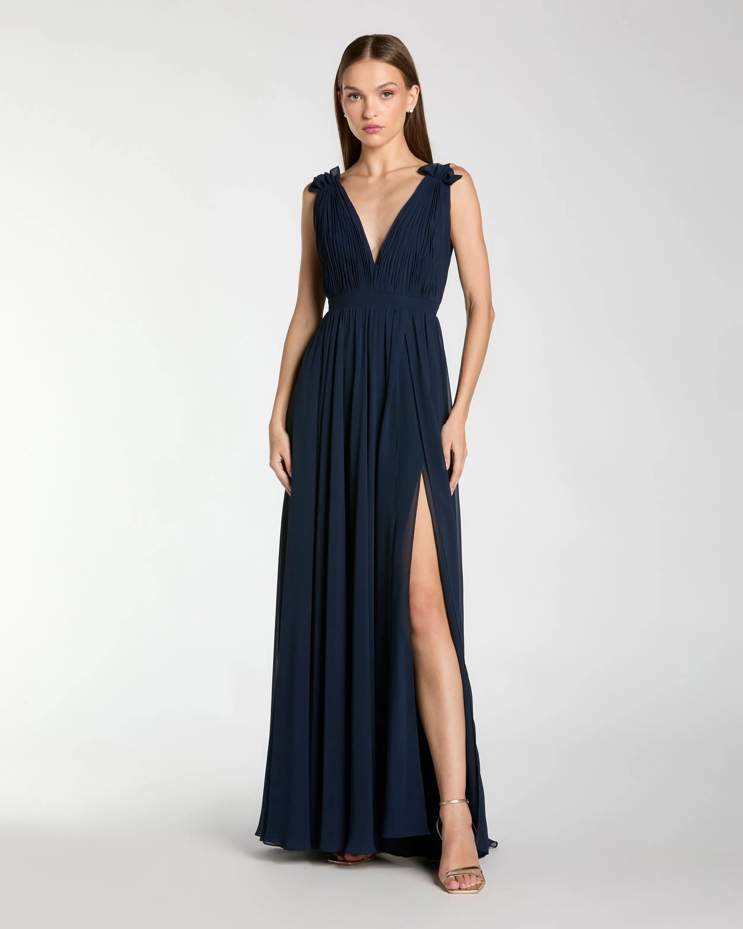 Navy Sleeveless Pleated Chiffon V-Neck Gown-Myartka
