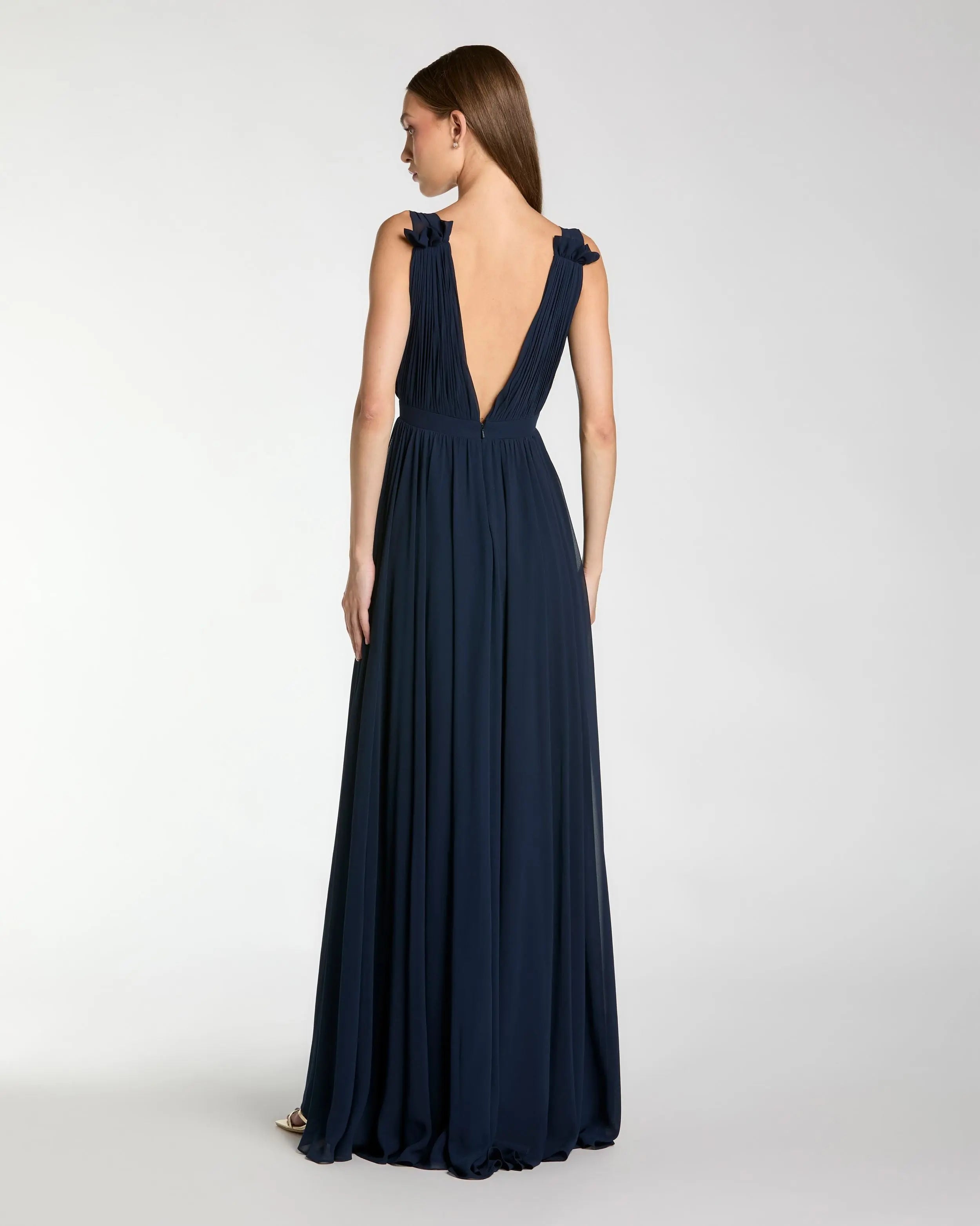 Navy Sleeveless Pleated Chiffon V-Neck Gown-Myartka
