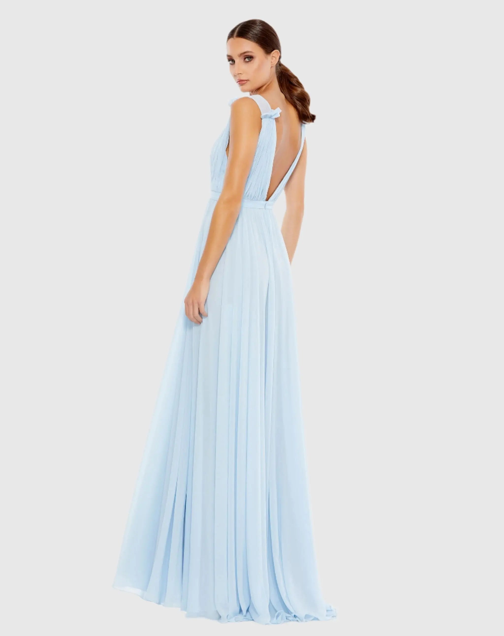 Petite Blue Pleated Chiffon Sleeveless V-Neck Gown-Myartka