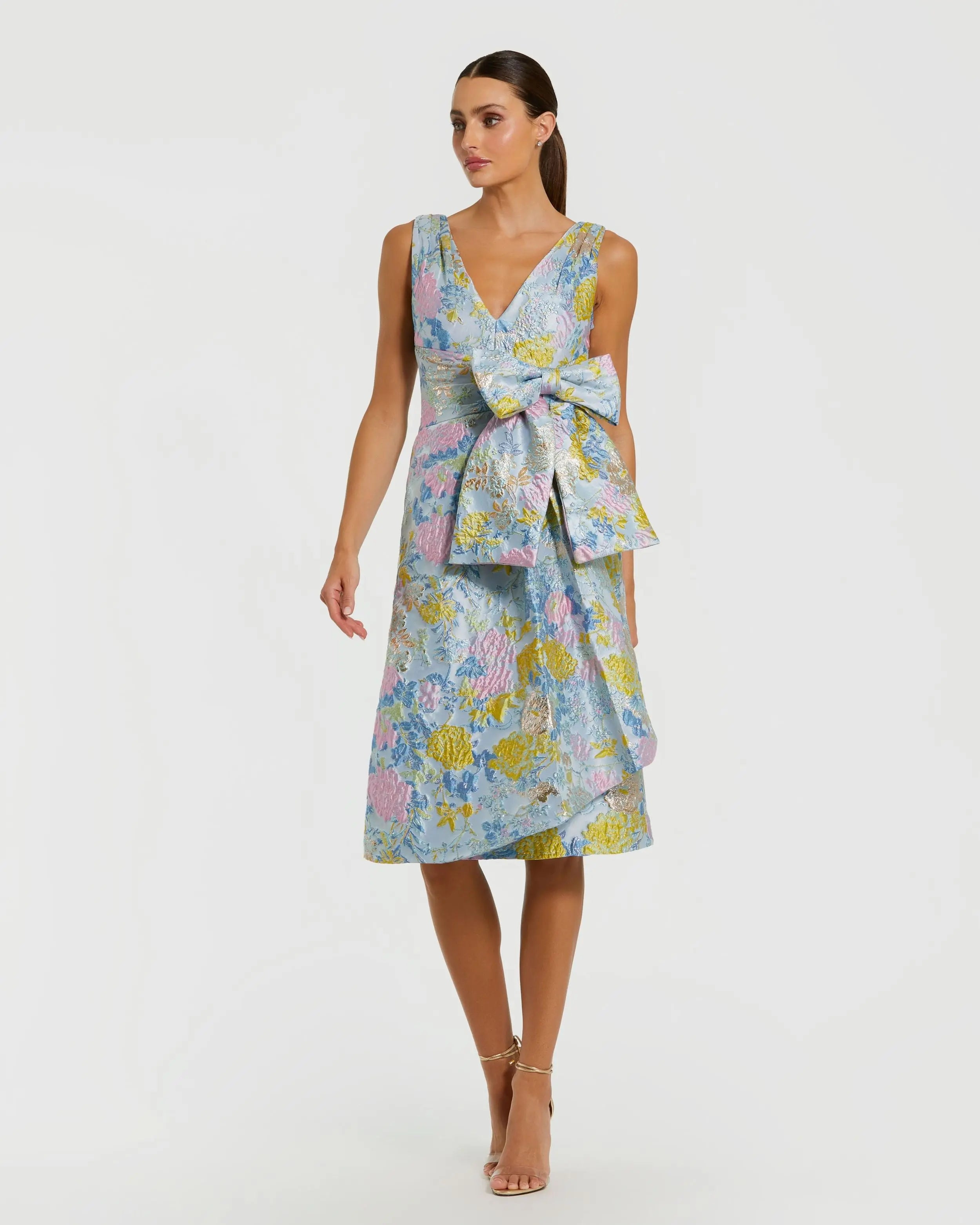 Blue Floral Brocade Sleeveless Midi Dress With Bow-Myartka
