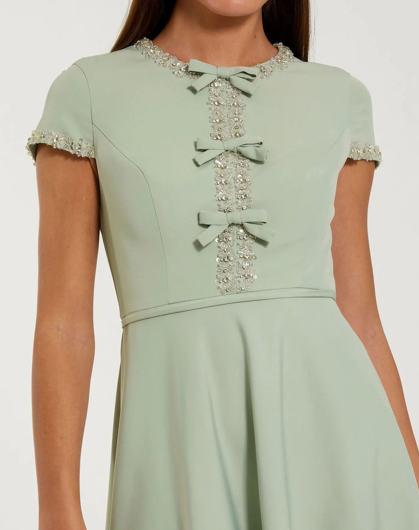 Green Embellished Crepe Cap Sleeve Midi Dress-Myartka