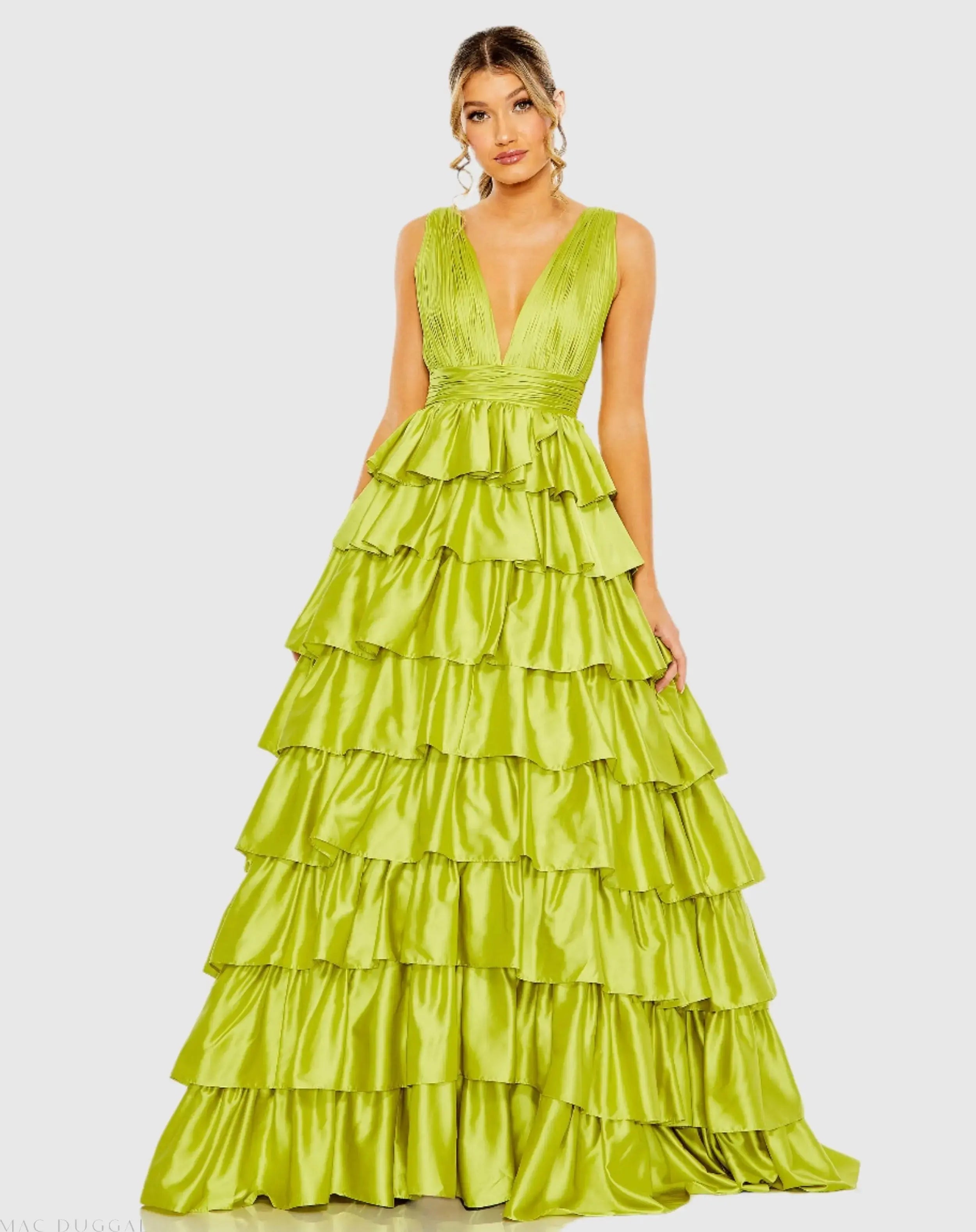 Green Ruffle Tiered Pleated Sleeveless V Neck Gown-Myartka