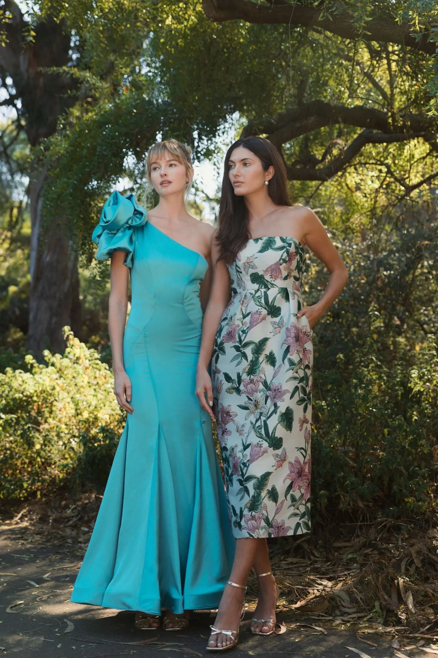 Multicolor Floral Brocade Strapless Fitted Midi Dress-Myartka