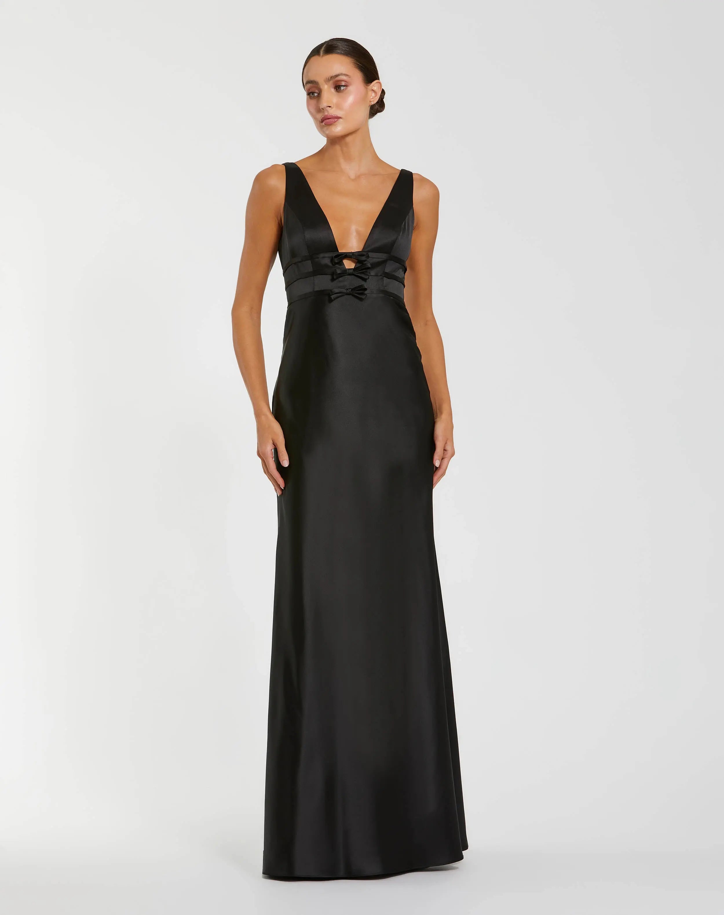 Black Sleeveless V Neck Satin Gown With Bow Details-Myartka