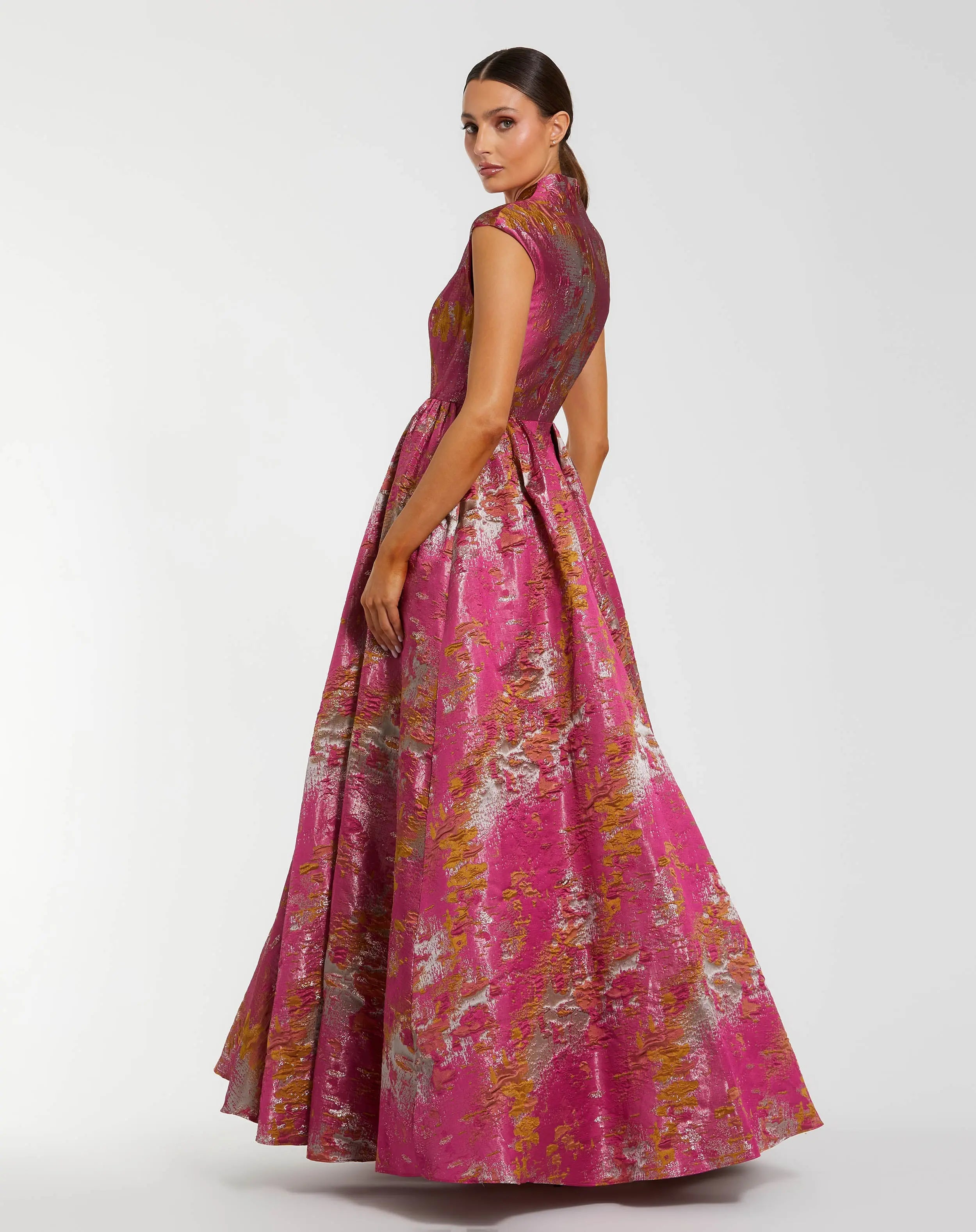 Pink Metallic Jacquard Ball Gown with Mandarin Collar-Myartka