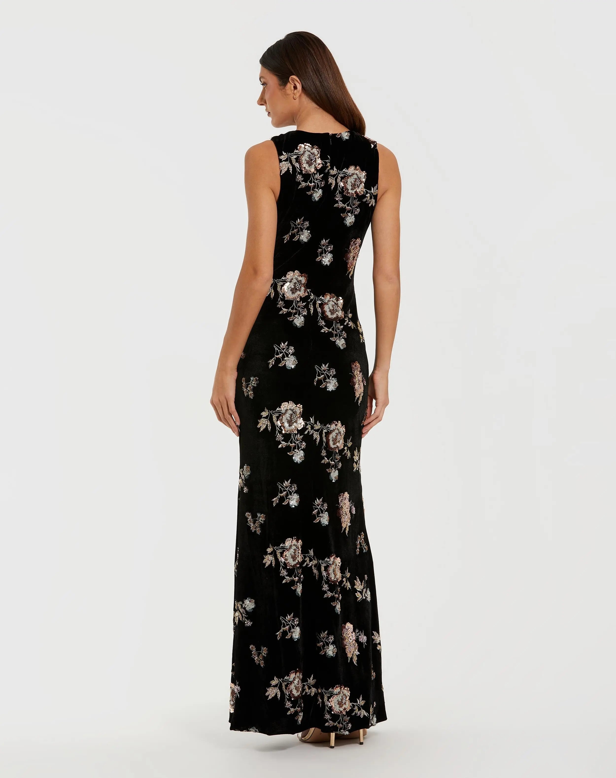 Black Sleeveless Floral Embellished Velvet Evening Gown-Myartka