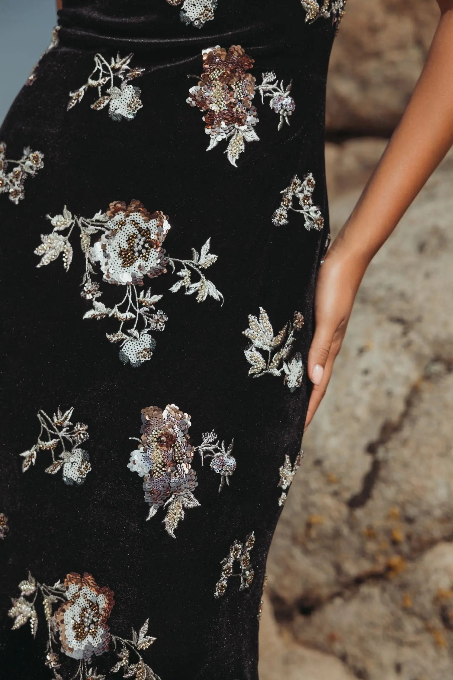 Black Sleeveless Floral Embellished Velvet Evening Gown-Myartka