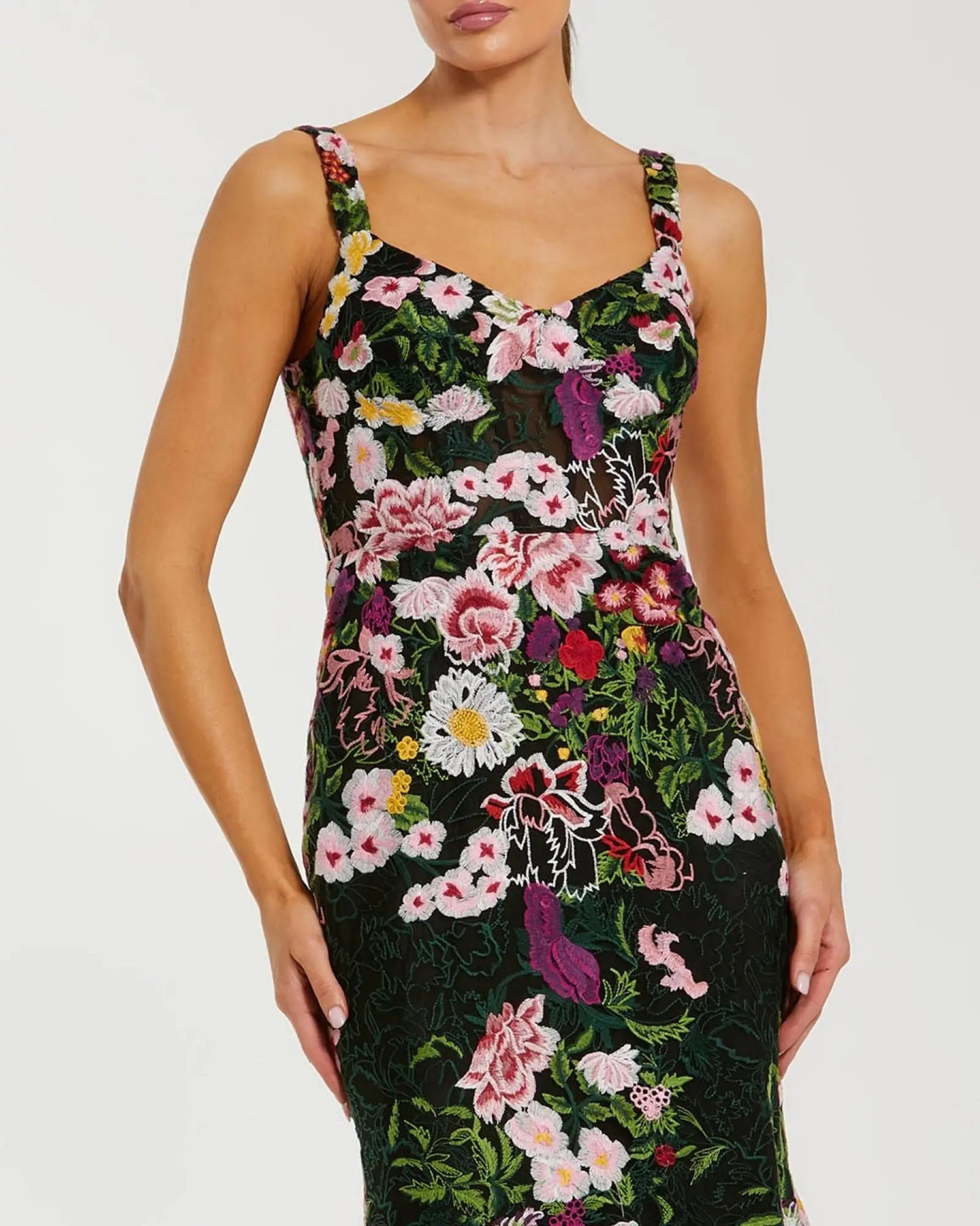 Black Sleeveless Floral Embroidered Mermaid Gown-Myartka