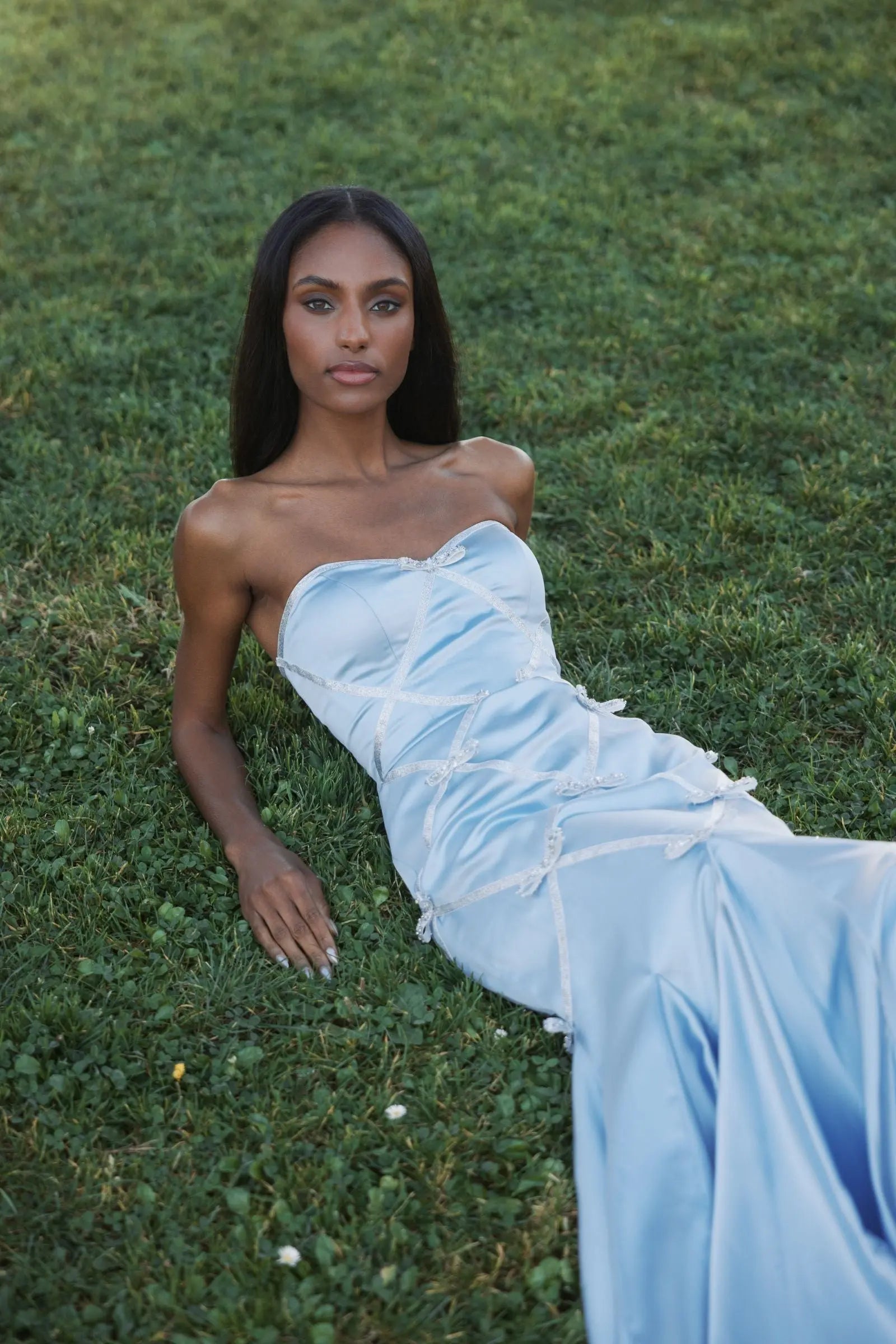 Blue Strapless Satin Trumpet Gown With Bow Details-Myartka