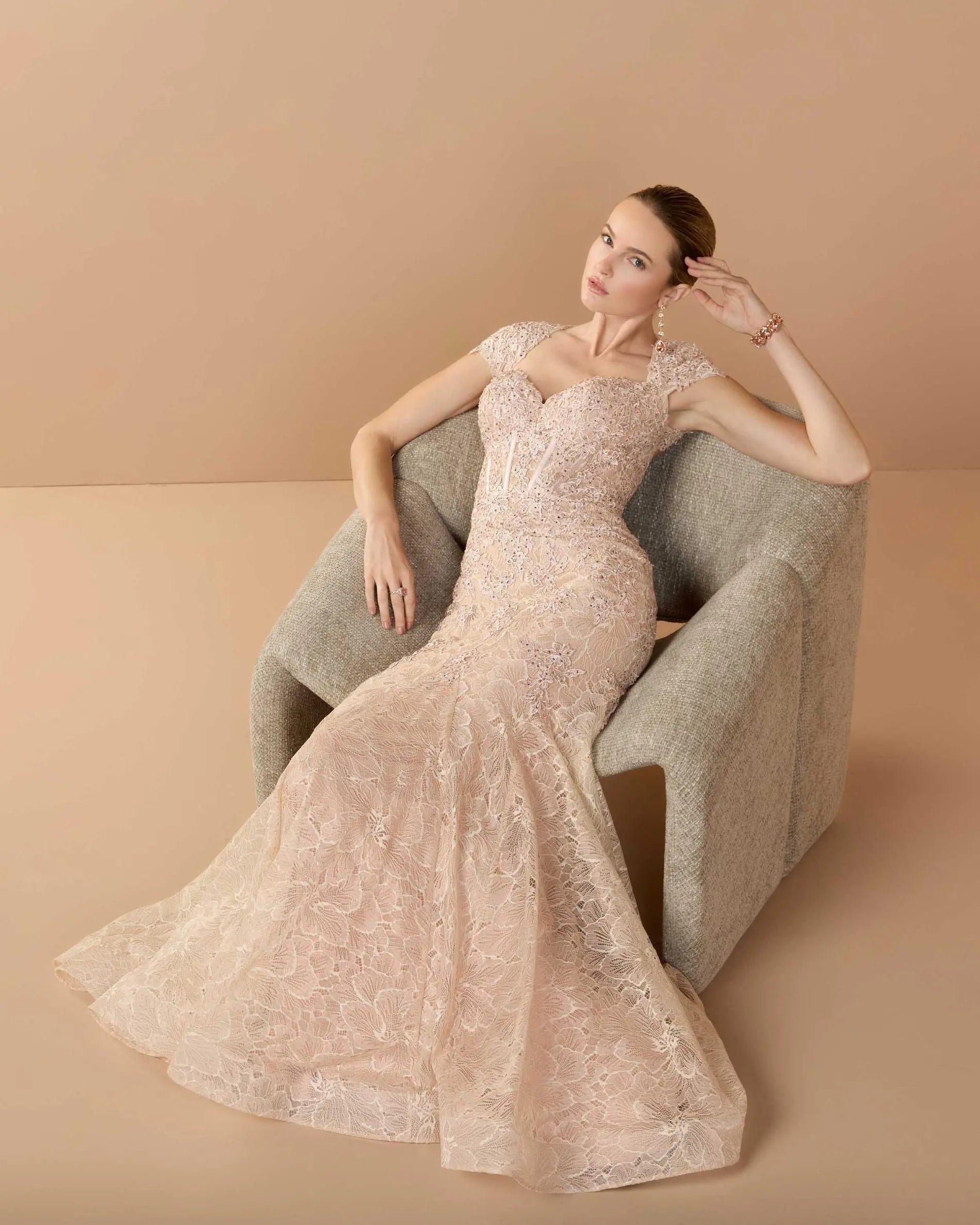 Pink Embroidered Lace Mermaid Gown With Cap Sleeves-Myartka