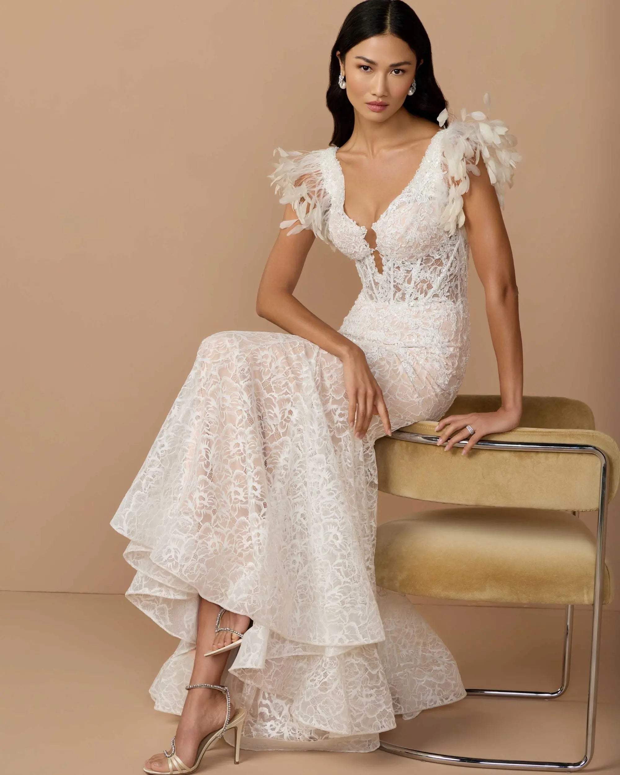 Ivory Embroidered Lace Mermaid Gown With Feather Sleeves-Myartka