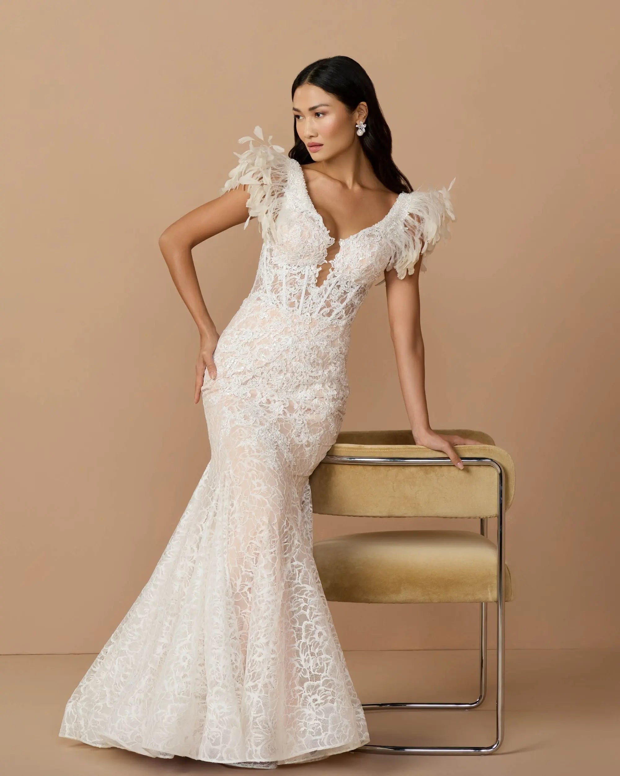 Ivory Embroidered Lace Mermaid Gown With Feather Sleeves-Myartka