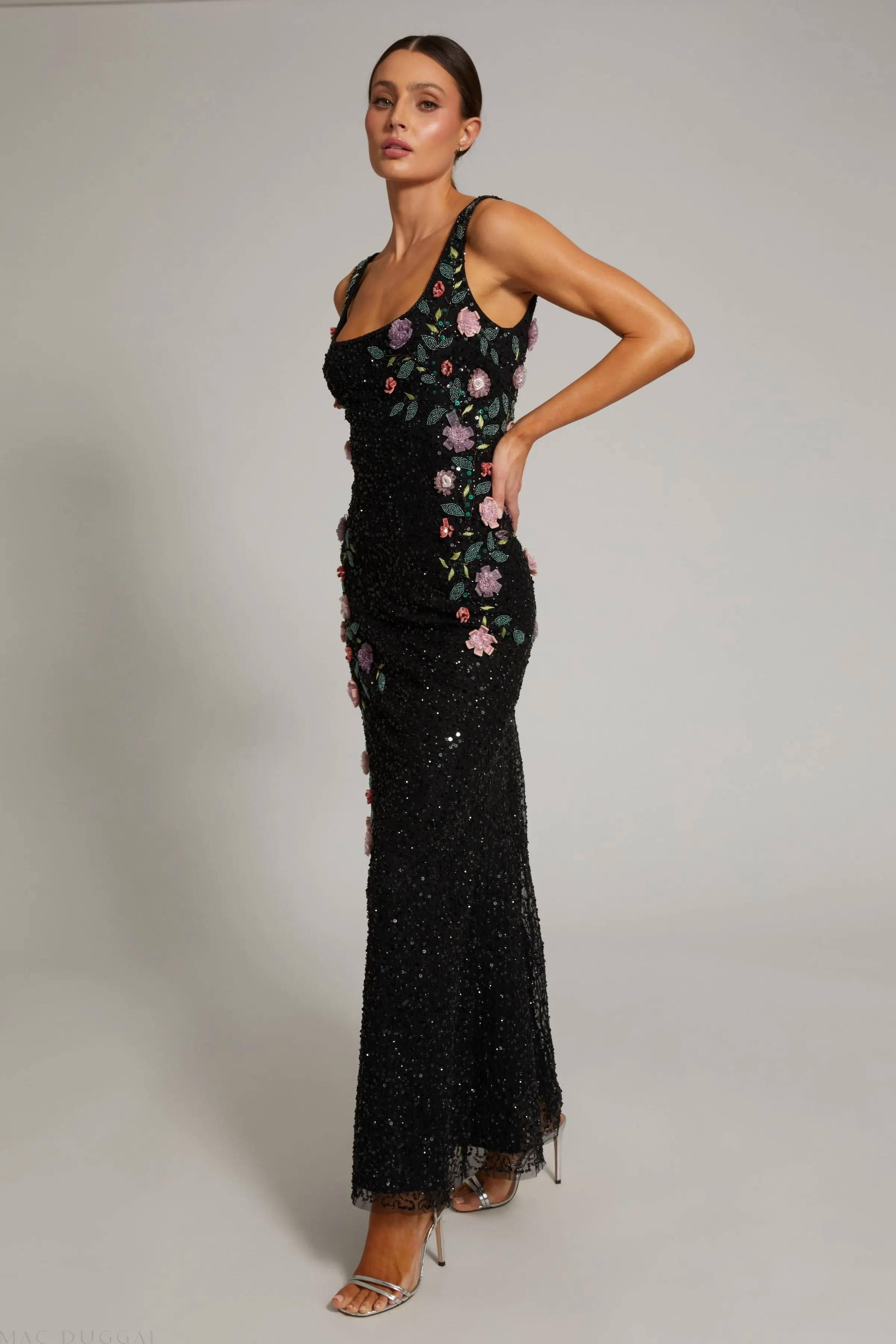 Black Floral Beaded Mesh Scoop Neck Sleeveless Gown-Myartka