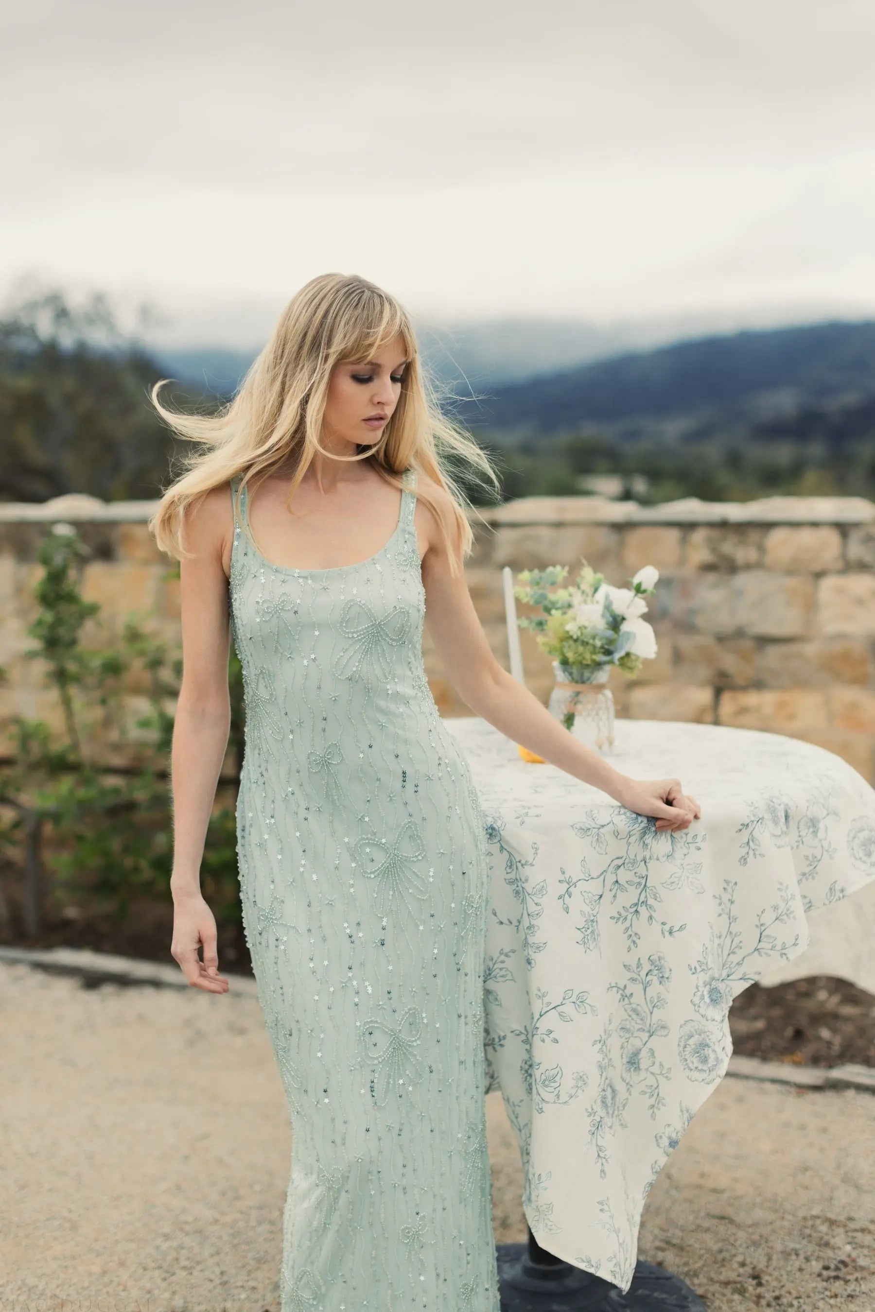 Green Scoop Neck Embellished Dress With Bow Detail-Myartka