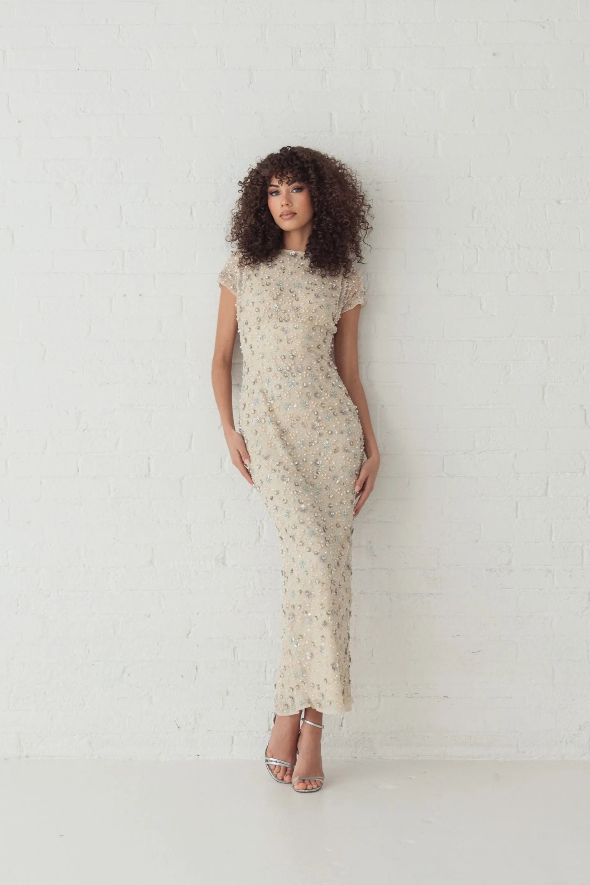Ivory Floral Embellished Mesh Fitted Column Gown-Myartka