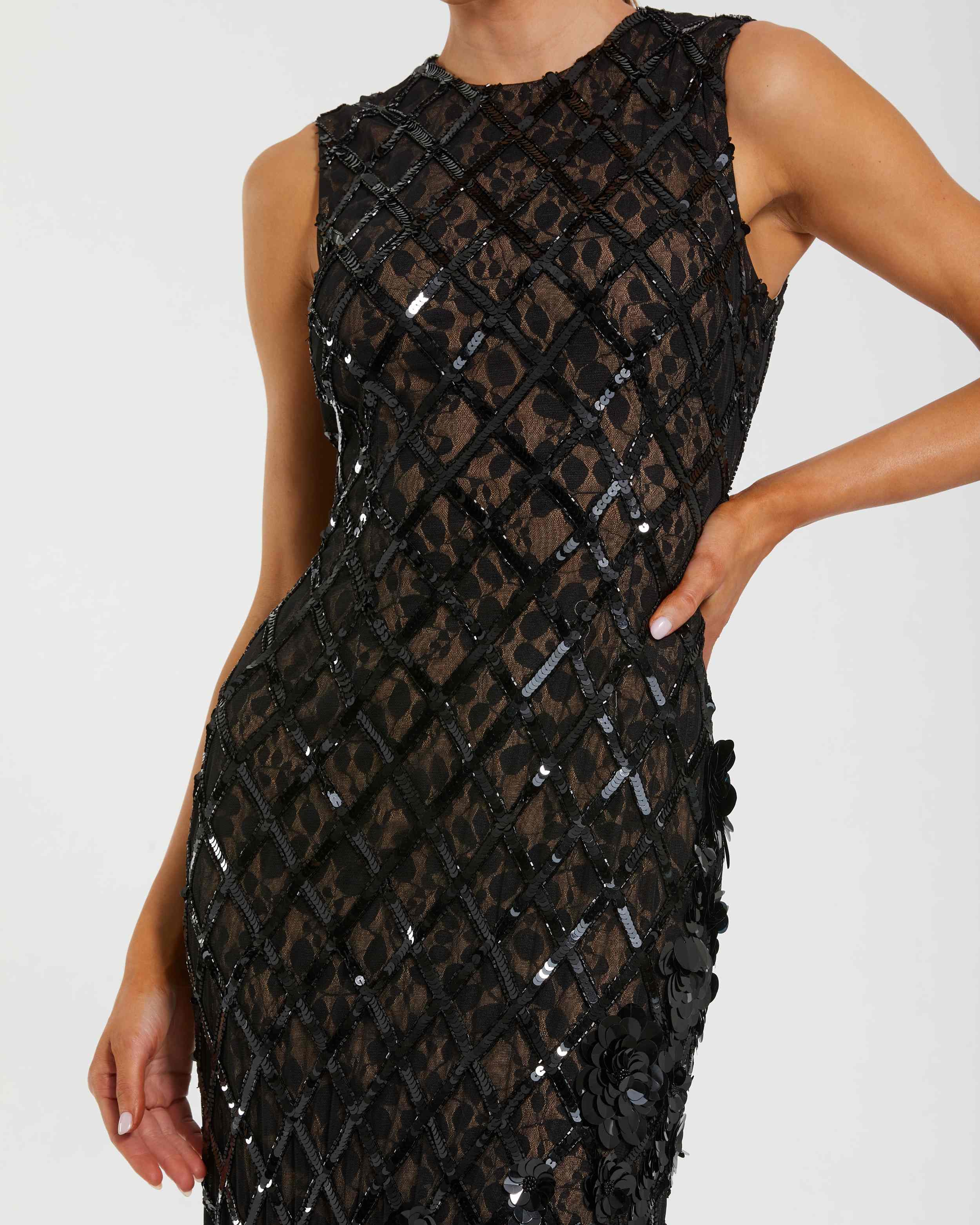 Black Embellished Sleeveless Mermaid Gown-Myartka