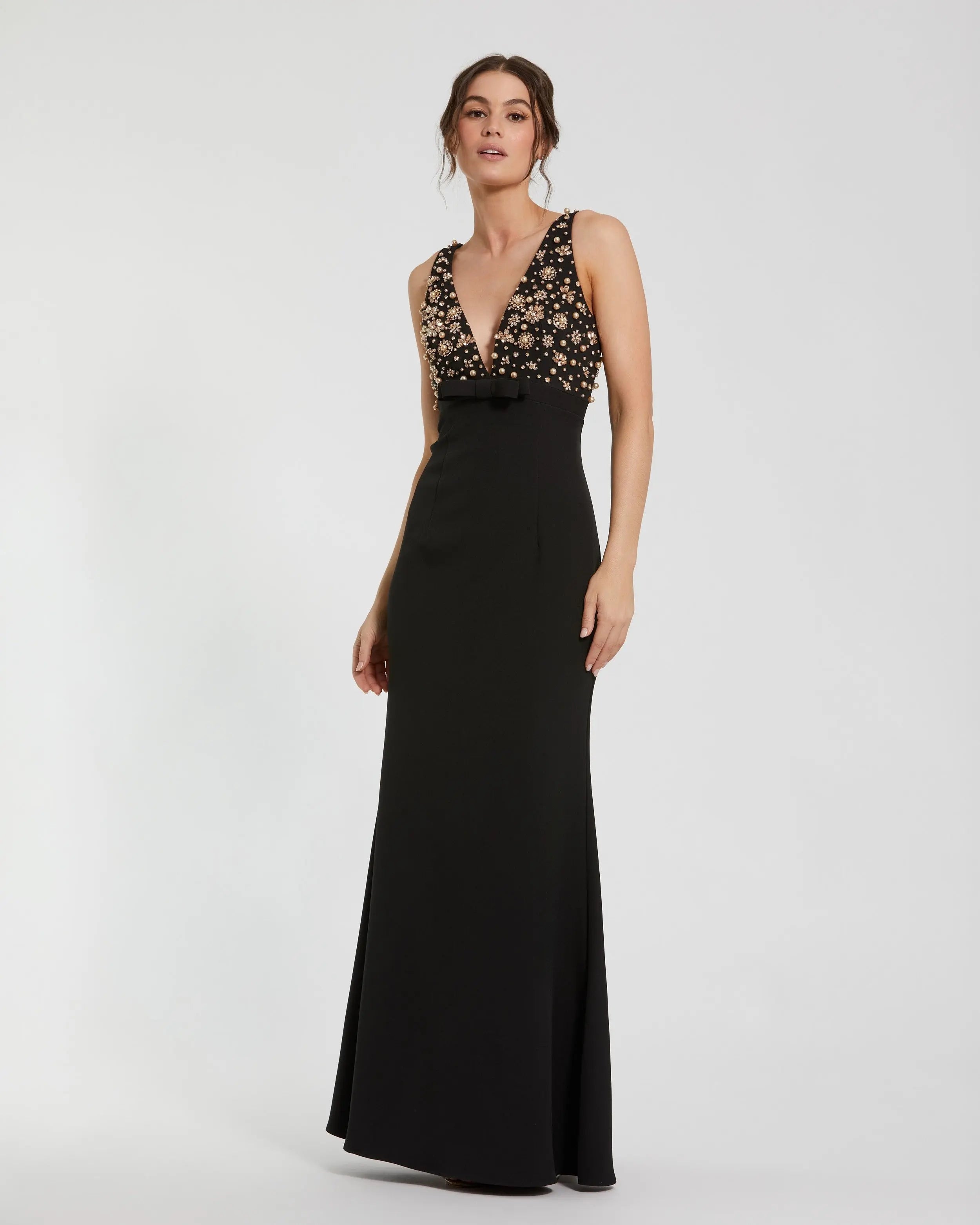 Petite Black Crepe Sleeveless Beaded V Neck Gown With Bow-Myartka