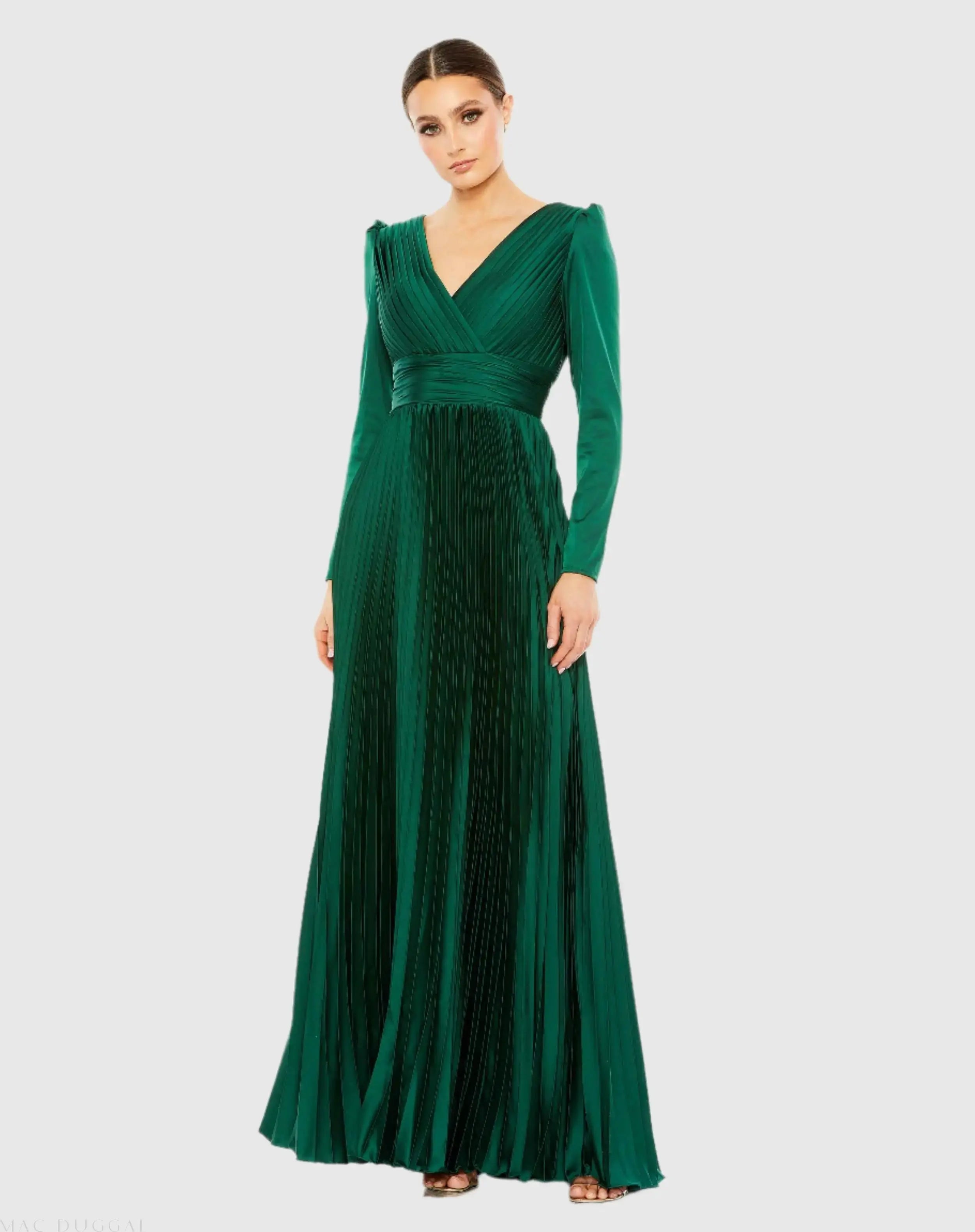 Green Pleated Long Sleeve V-Neck Gown-Myartka