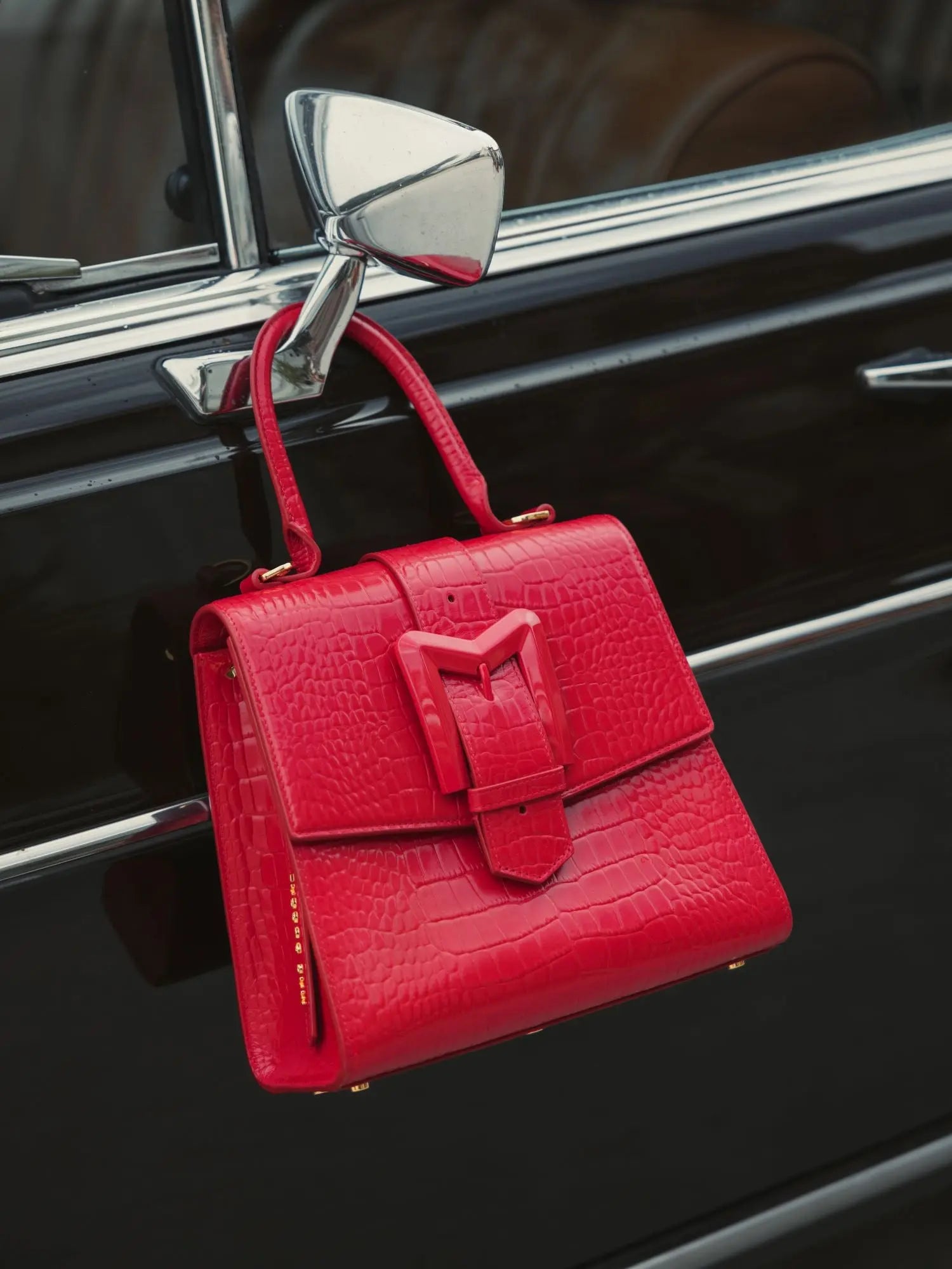 Red Buckled Medium Croco Leather Handbag with Detachable Strap-Myartka