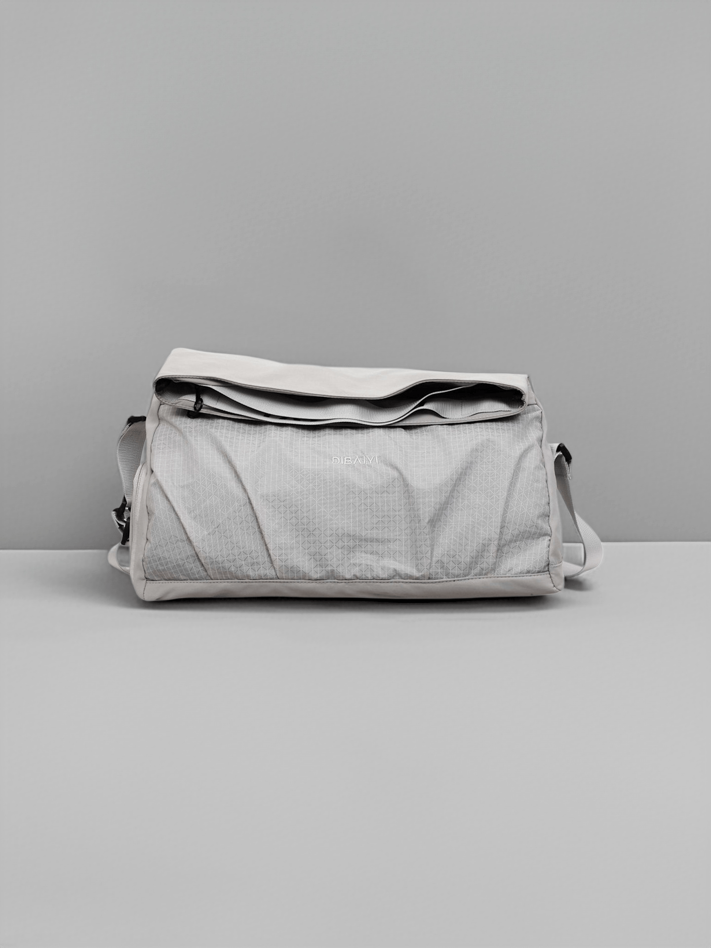 Multi-Color Travel Duffel Bag Large Capacity Waterproof Sports Gym Bag