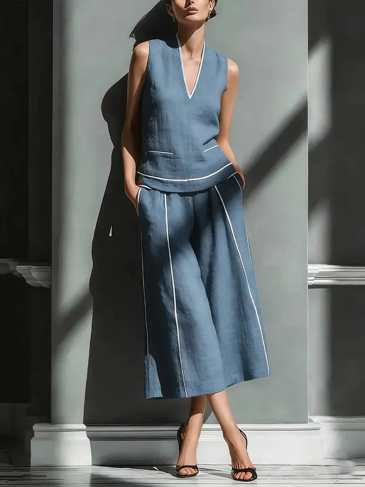 Women's sleeveless linen shirt and cropped pants 2-piece set – front view