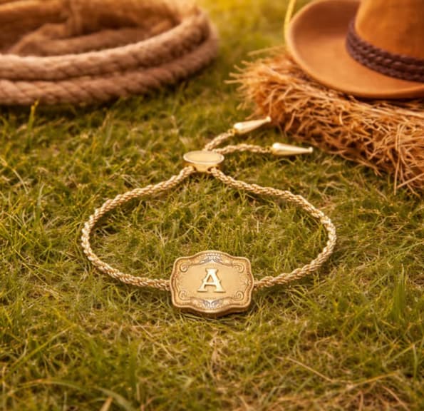 🏇Custom Name Initial Bracelet – Perfect Gift Idea
