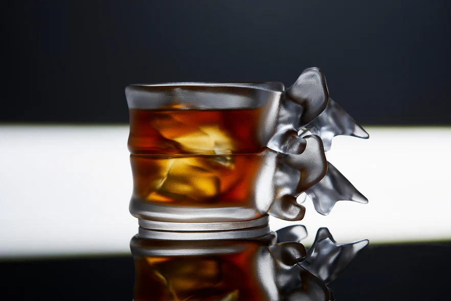 🦴 Spine Whiskey Glass | Handcrafted Crystal Glaze Art Glass with Anatomical Design
