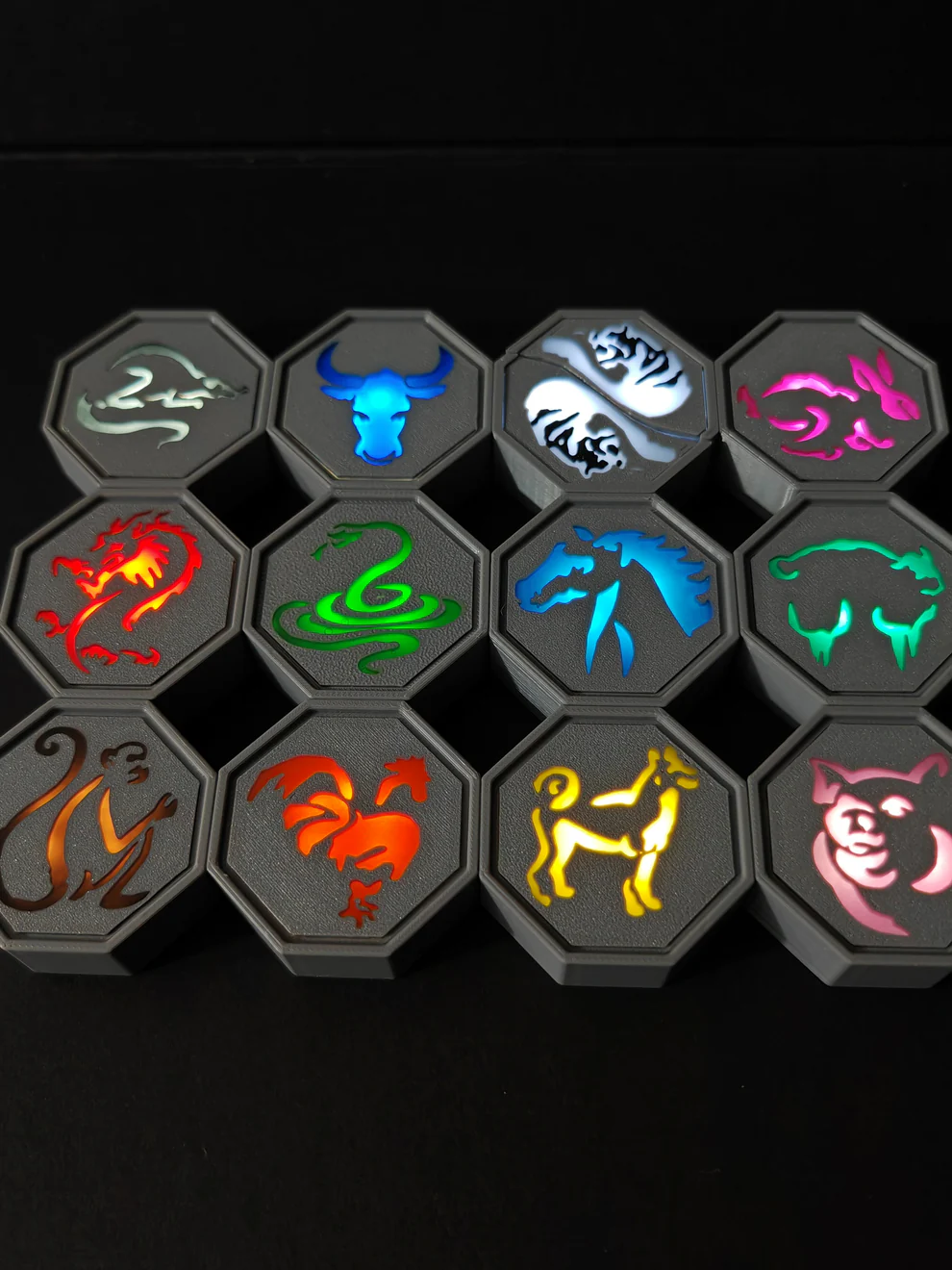 Awakening Totem - Chinese Zodiac Talisman & Bagua Display Base (LED Installable) 🐉🔮