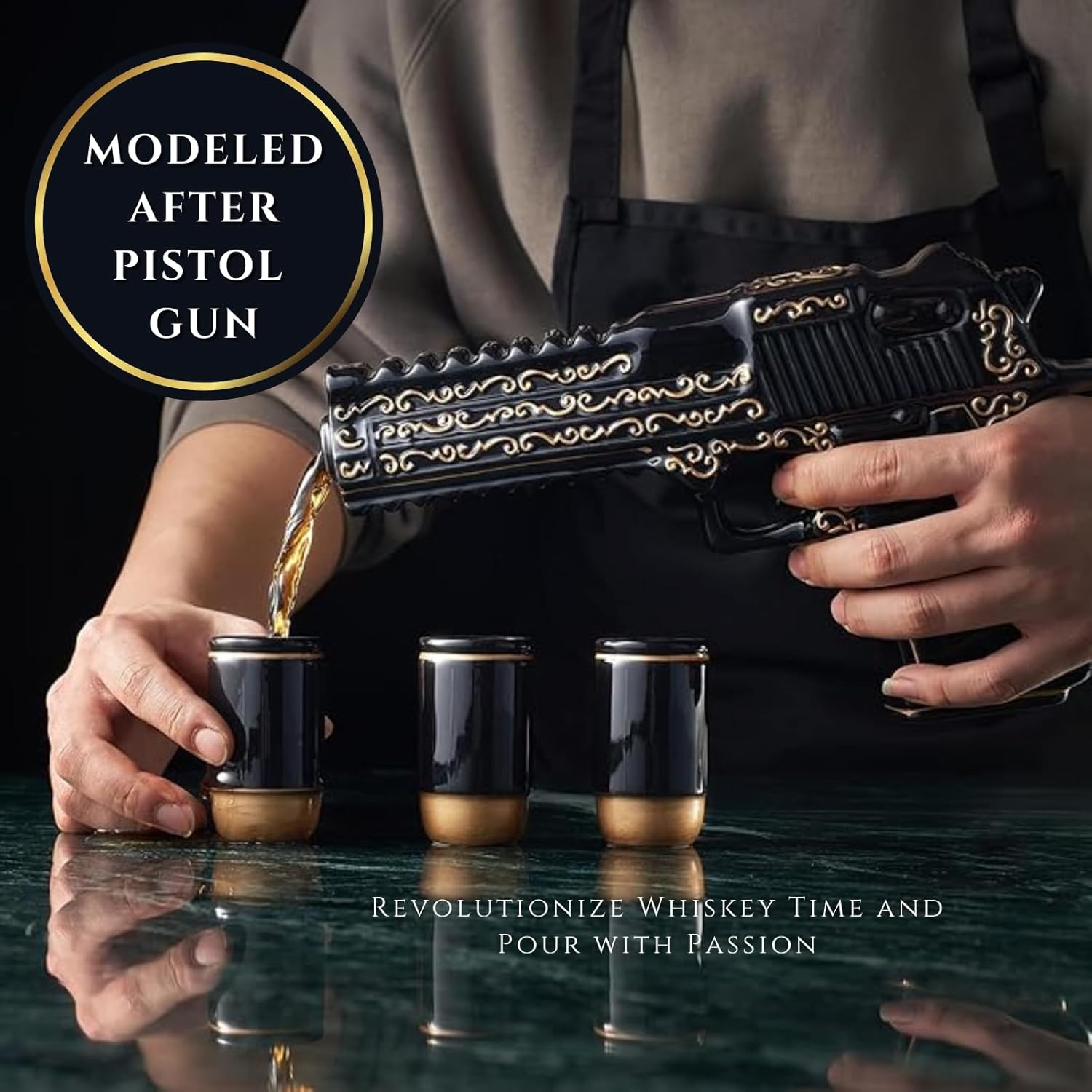 🔫🎁 Hand-Painted Gun Shaped Whiskey Decanter Set Black & Gold