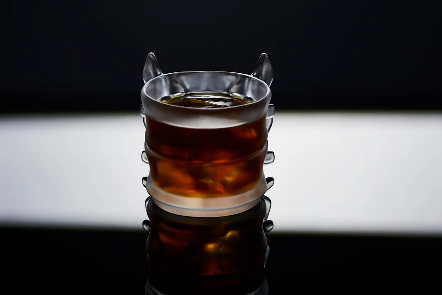 🦴 Spine Whiskey Glass | Handcrafted Crystal Glaze Art Glass with Anatomical Design